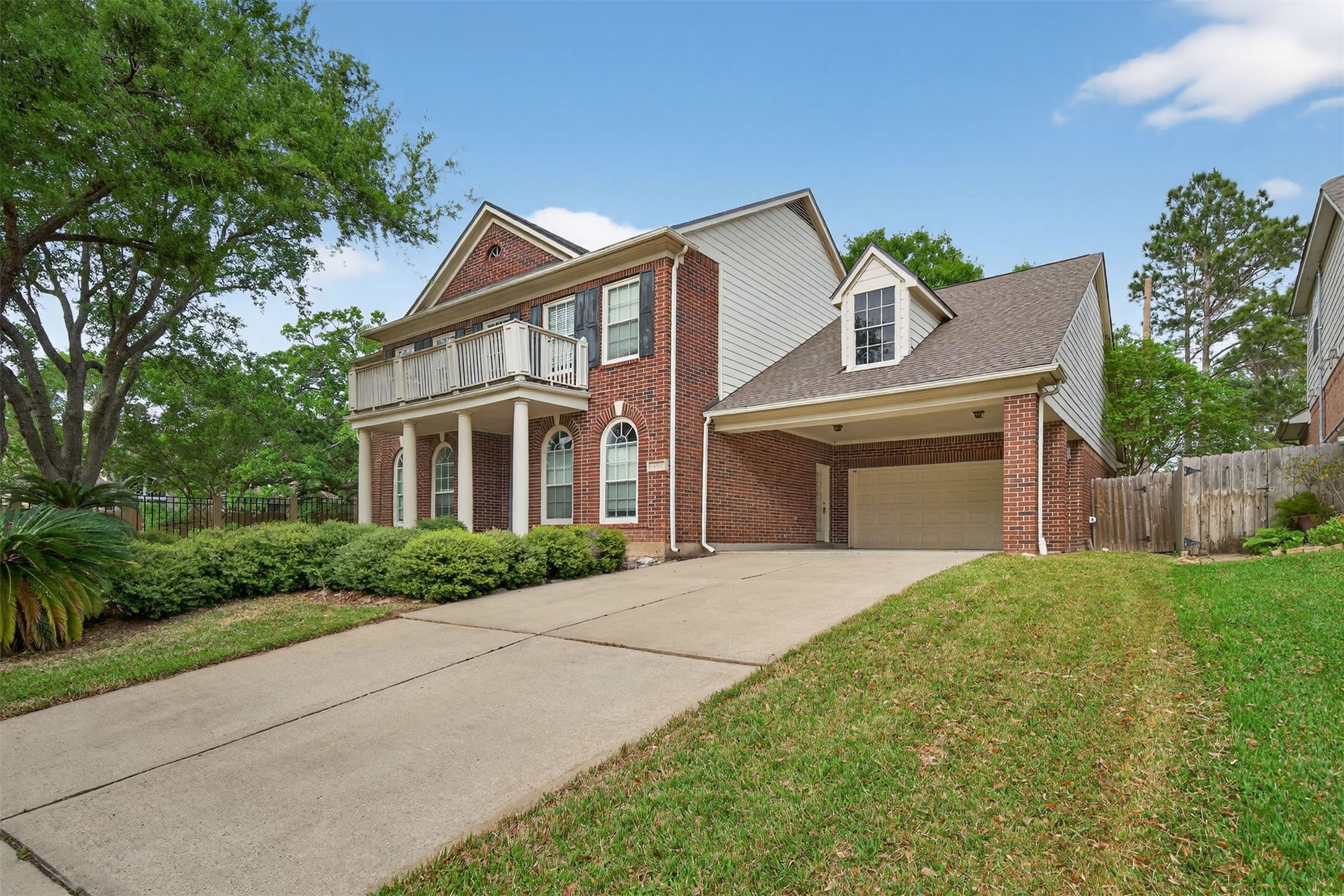 Listing photo 1