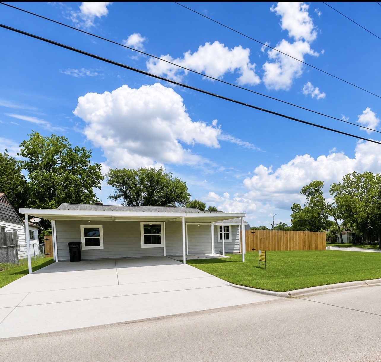 Listing photo 1