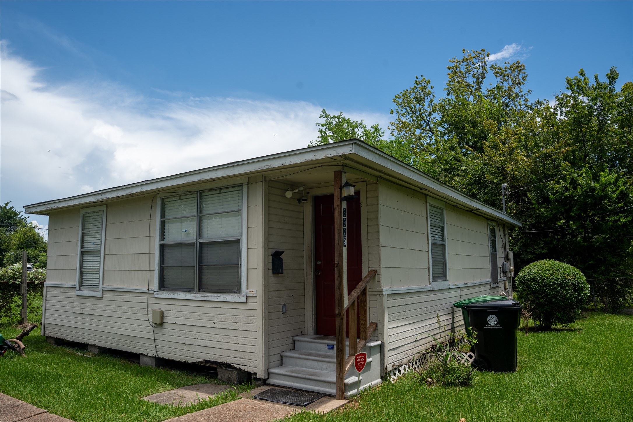 Listing photo 5
