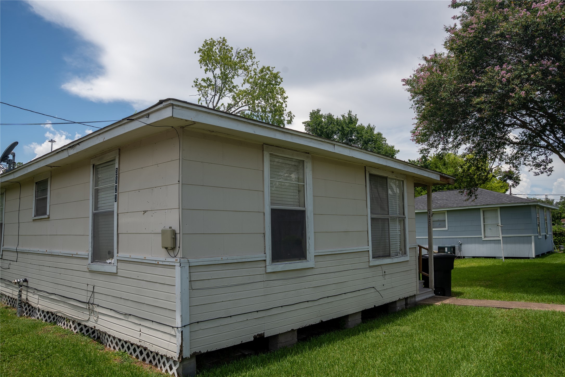 Listing photo 4