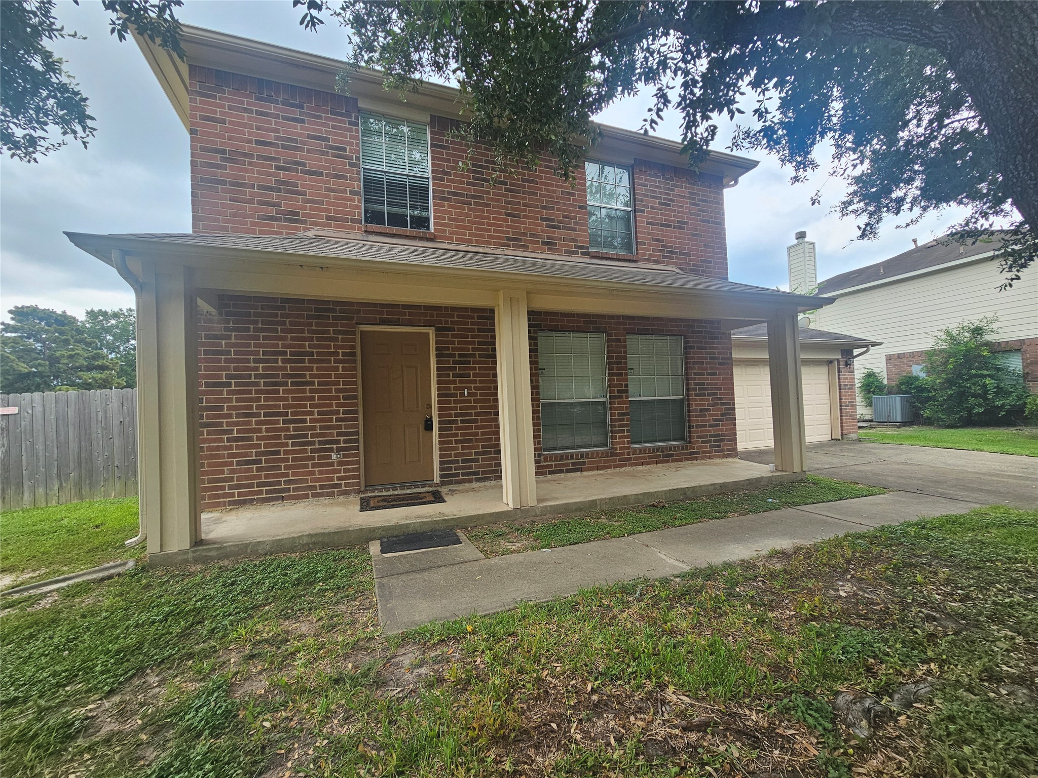 Listing photo 1