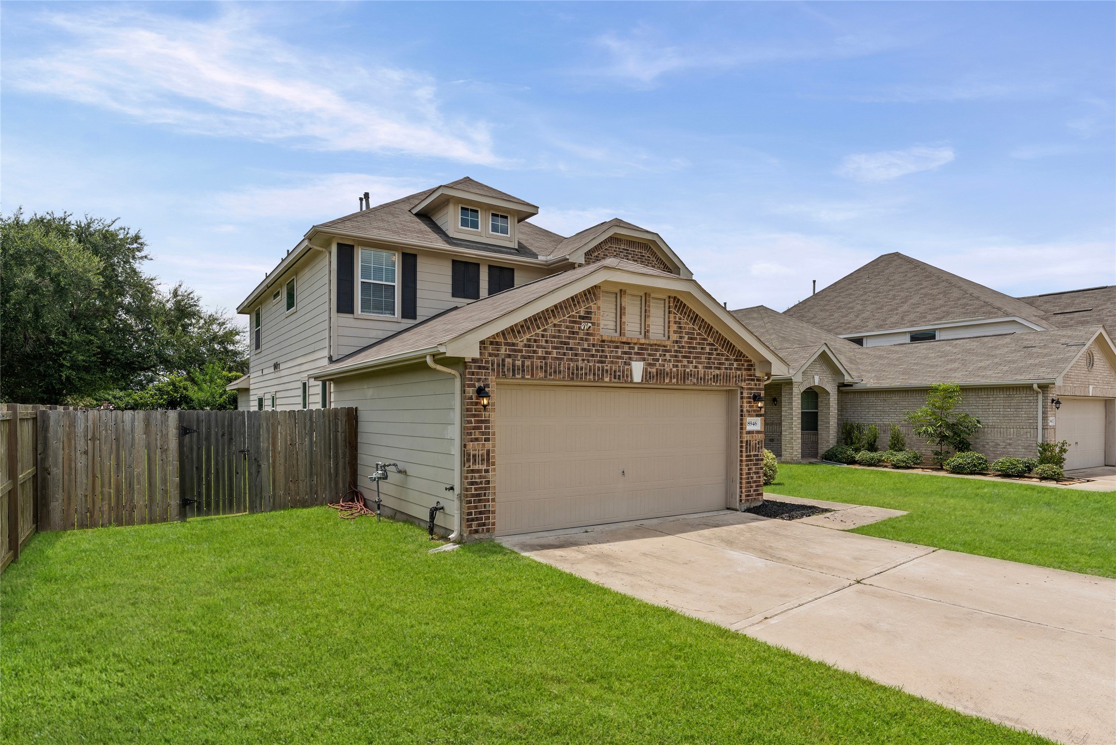 Listing photo 1