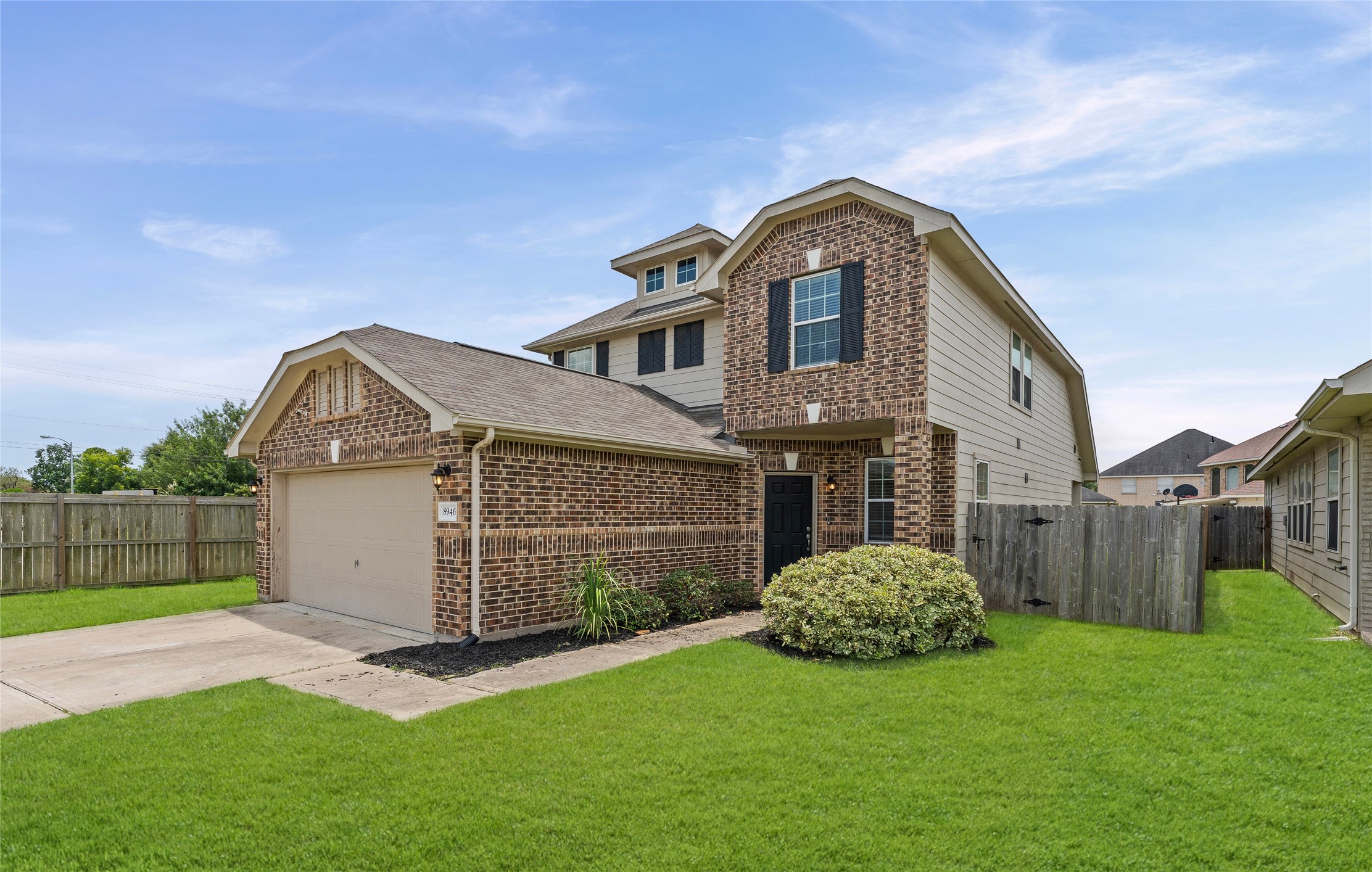 Listing photo 1