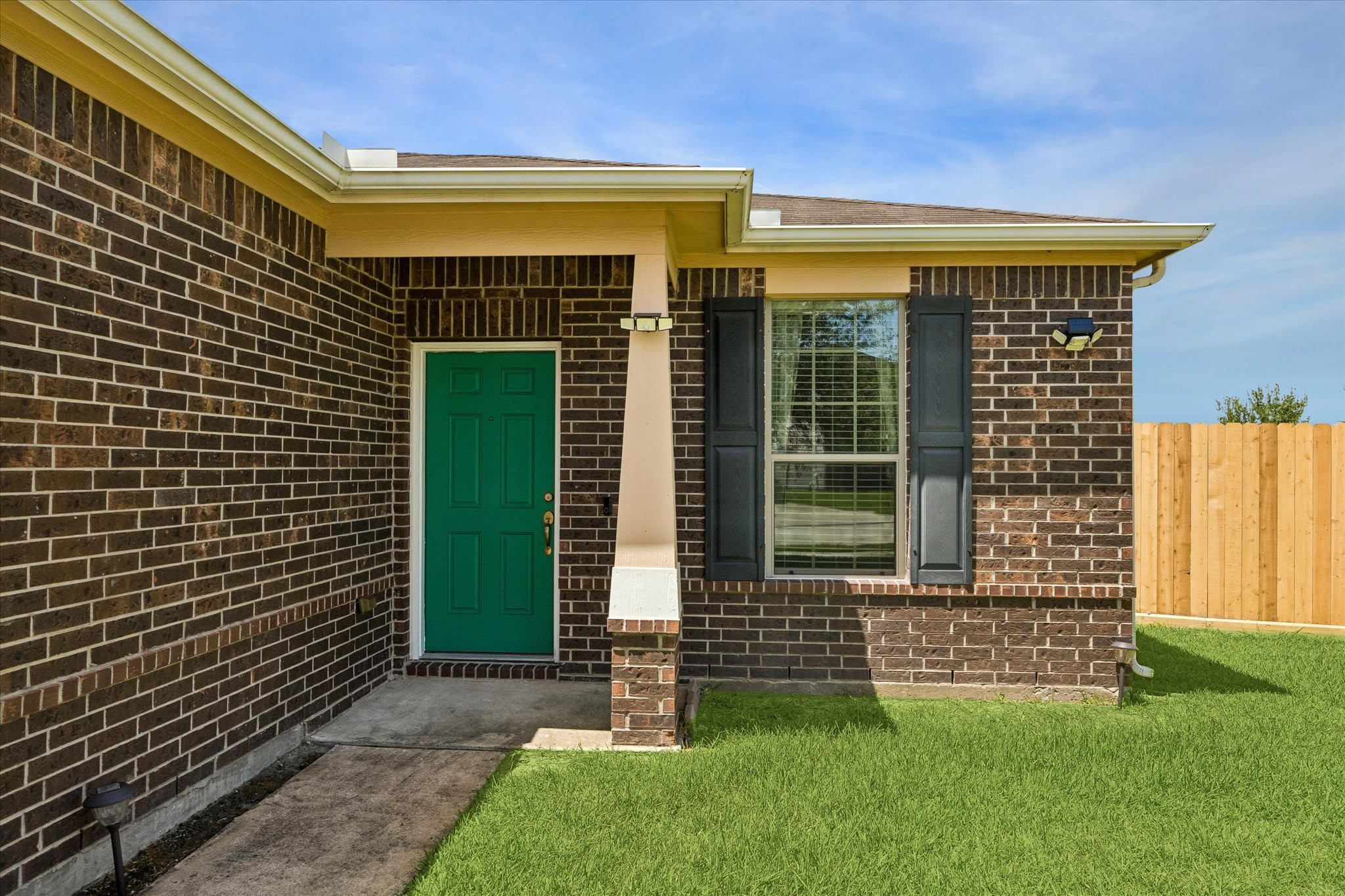 Listing photo 4