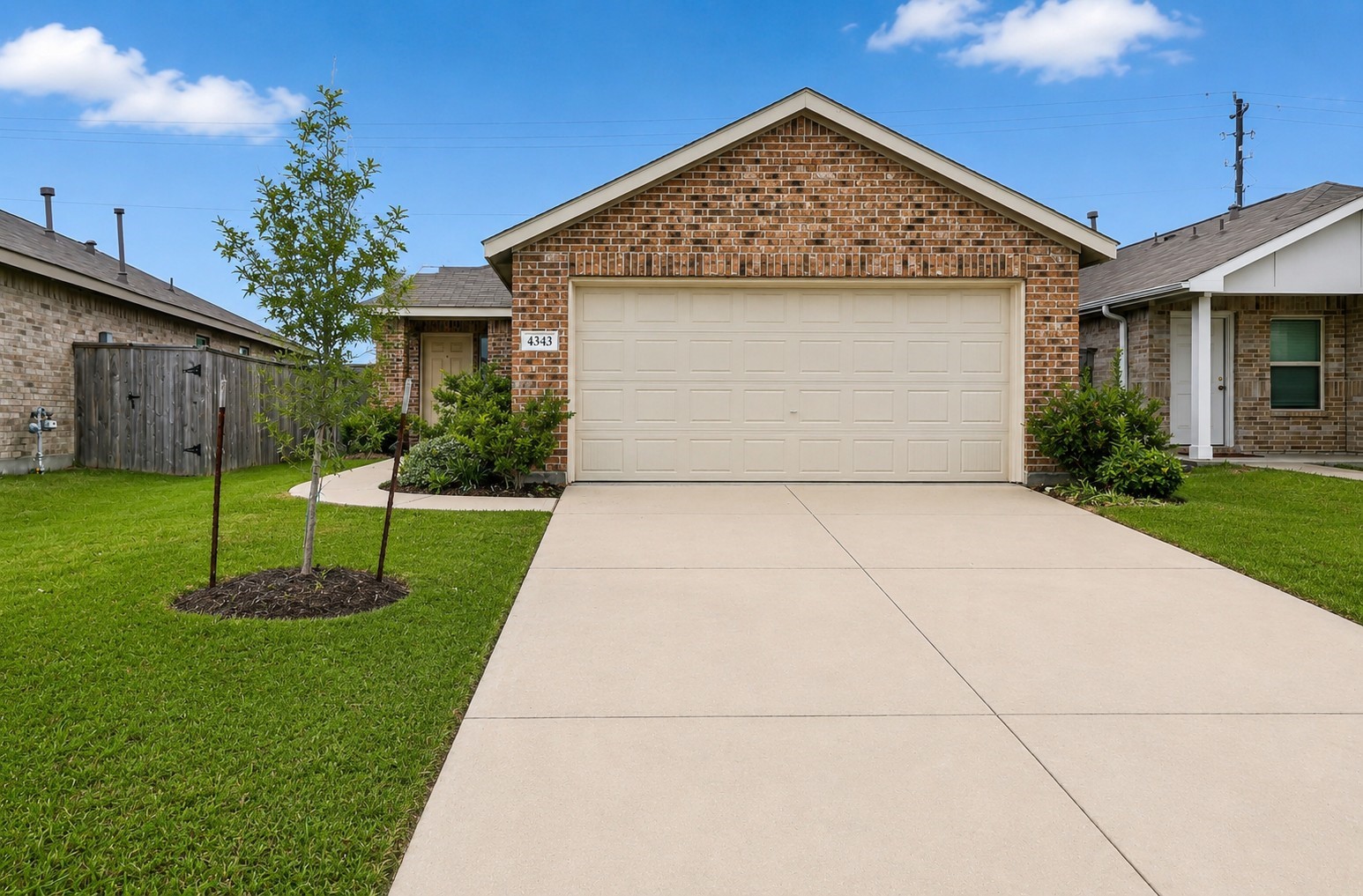 Listing photo 1