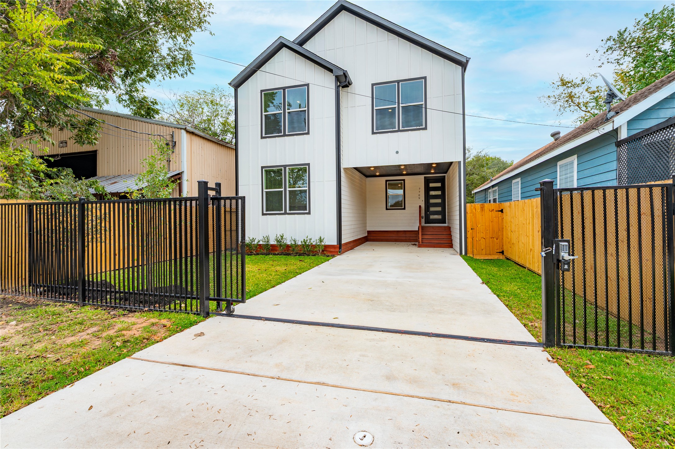 Listing photo 1