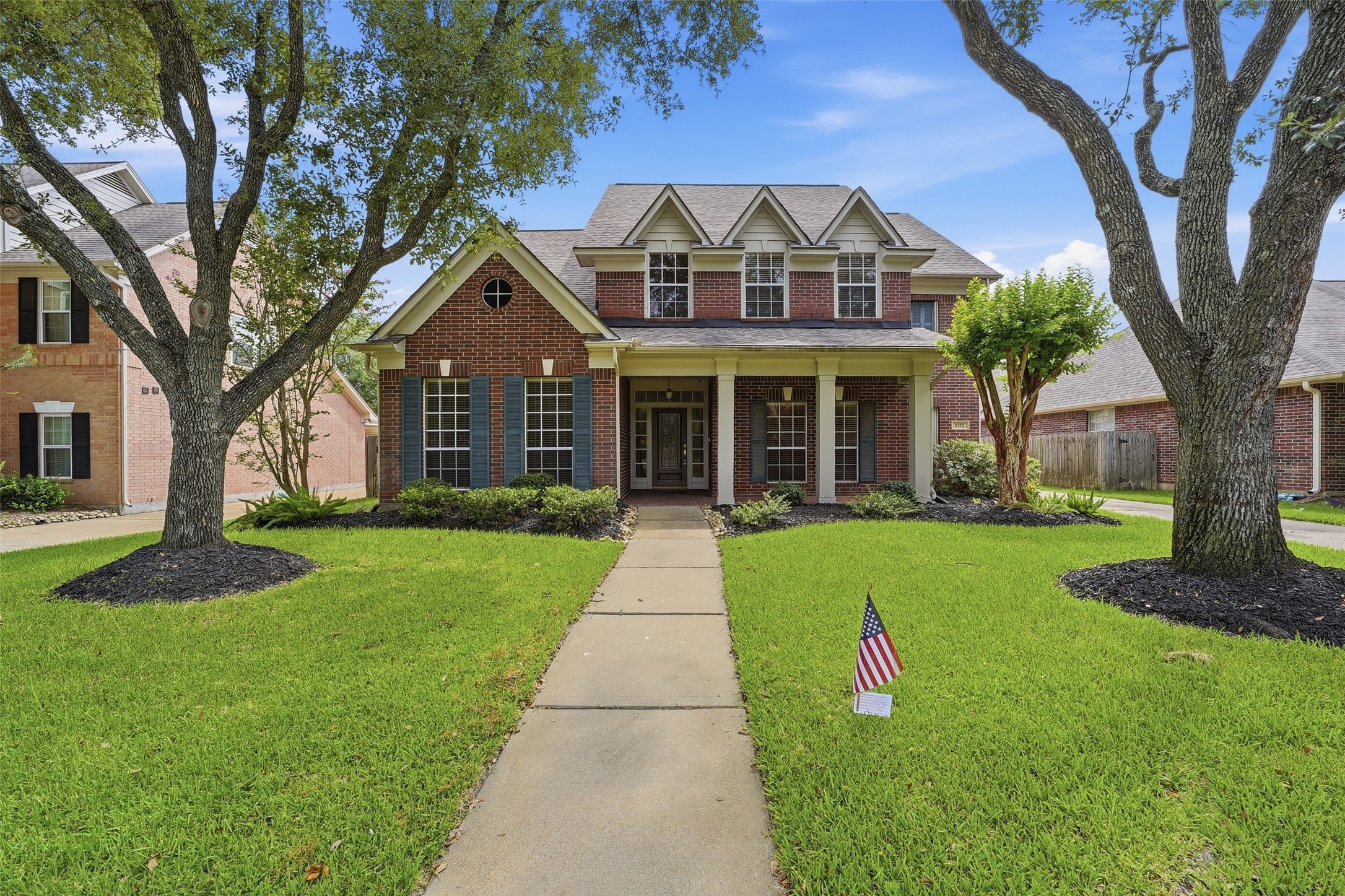 Listing photo 1