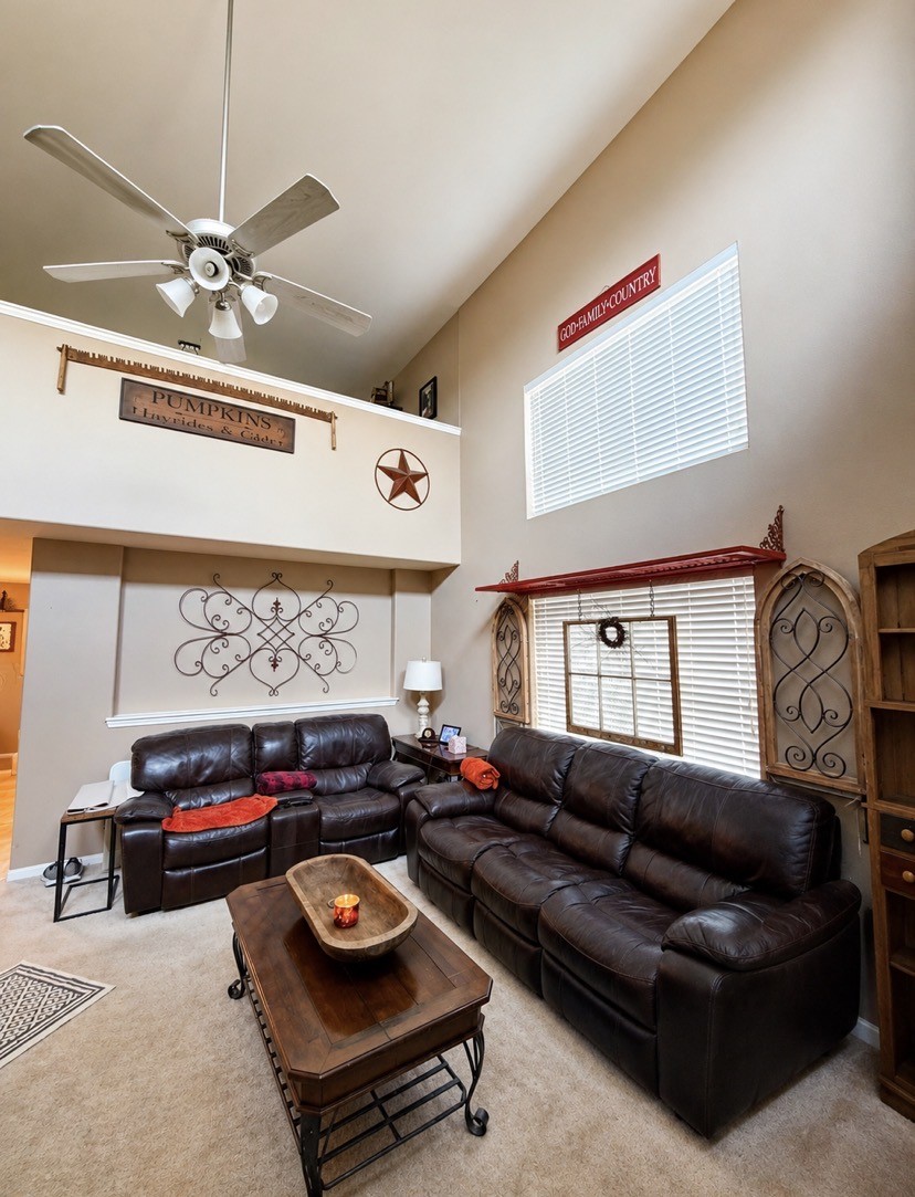 Listing photo 3