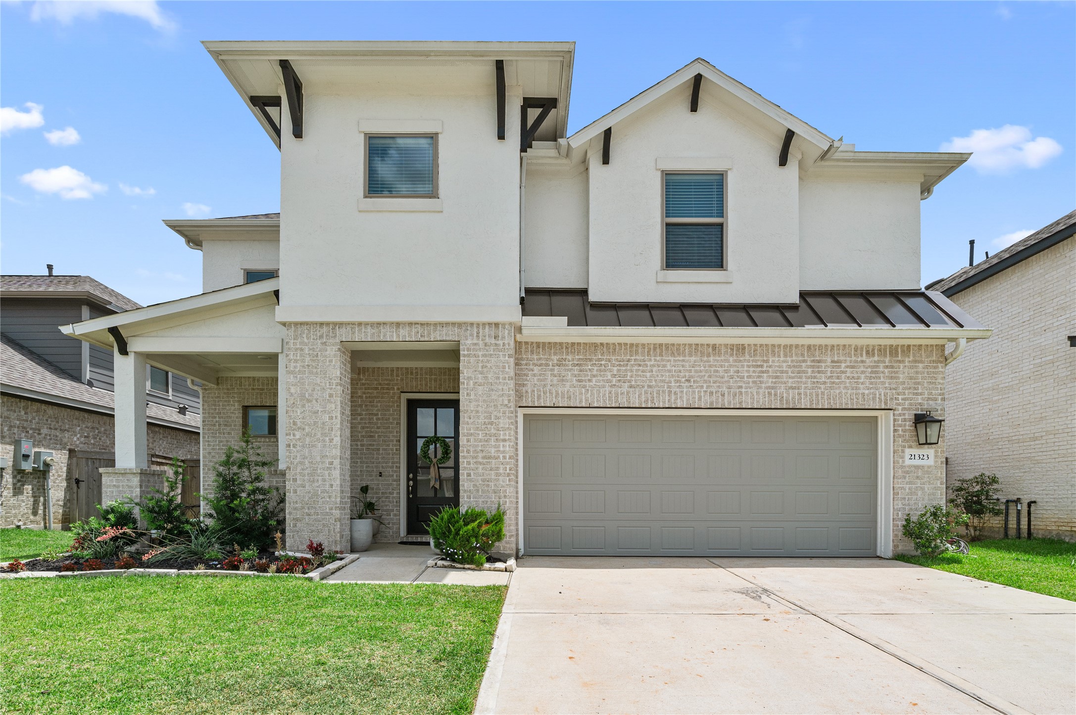 Listing photo 1