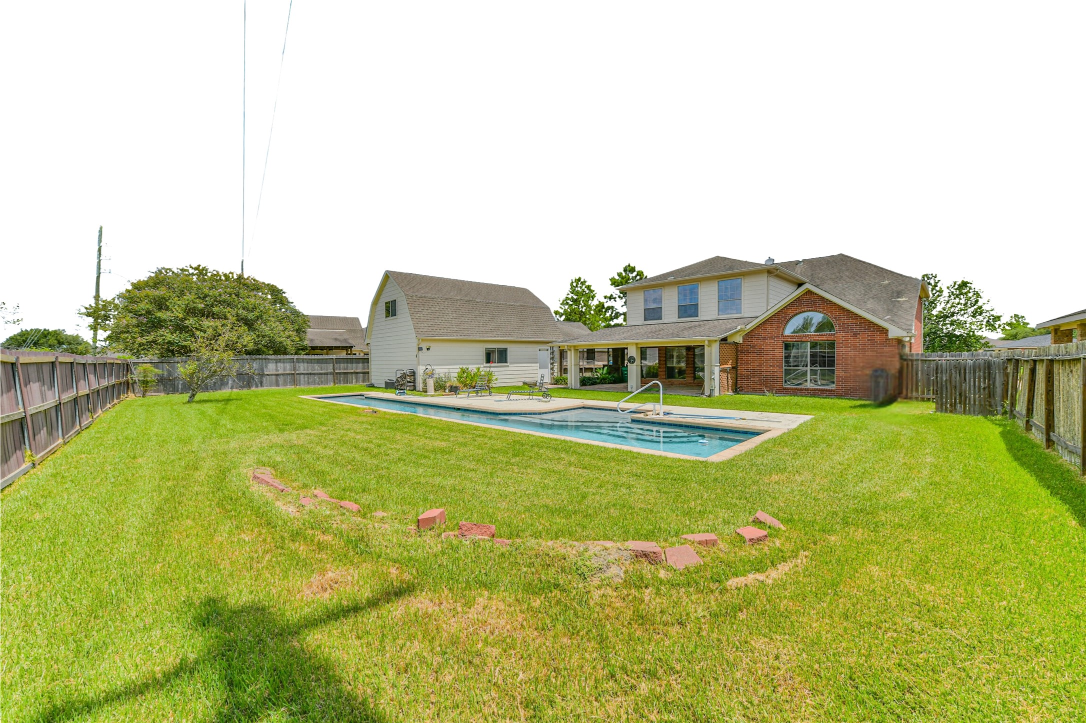 Listing photo 3