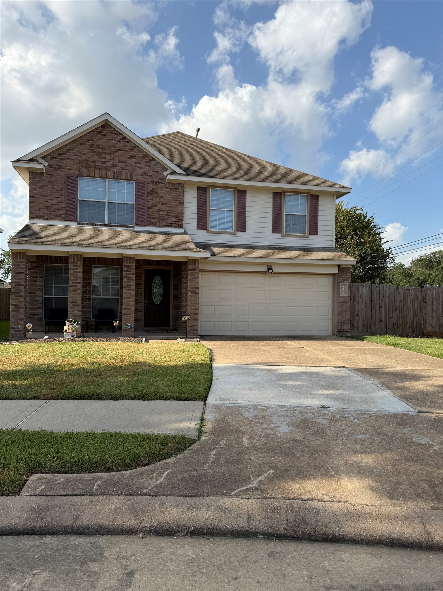Listing photo 1