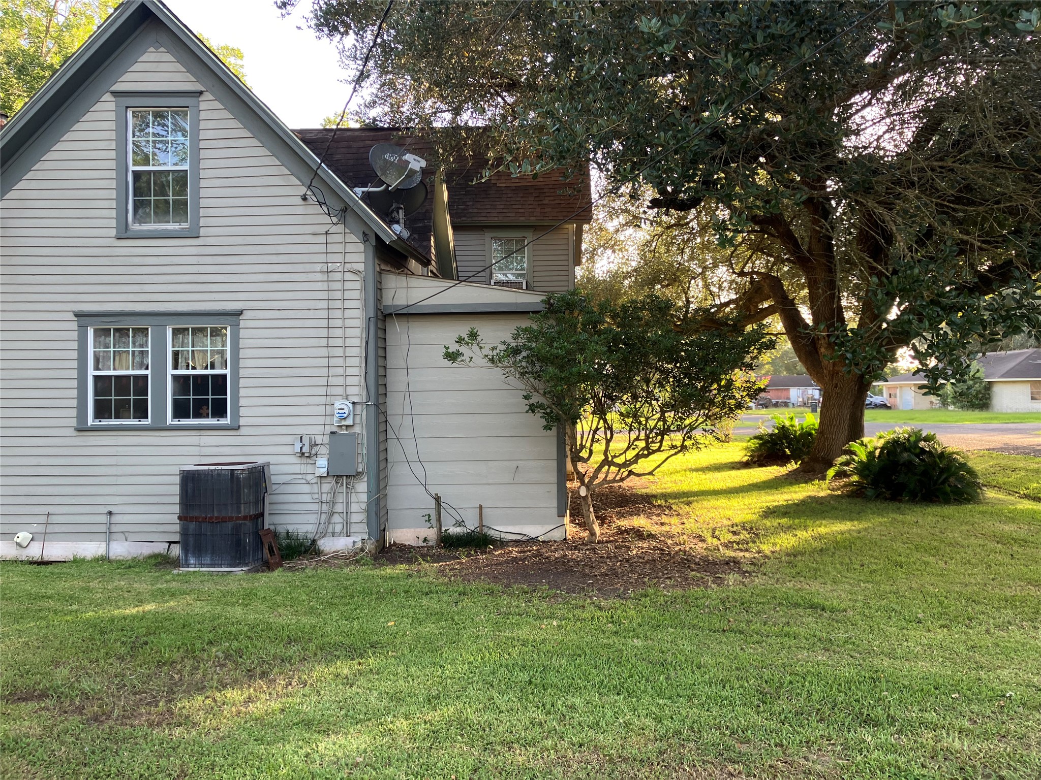 Listing photo 4