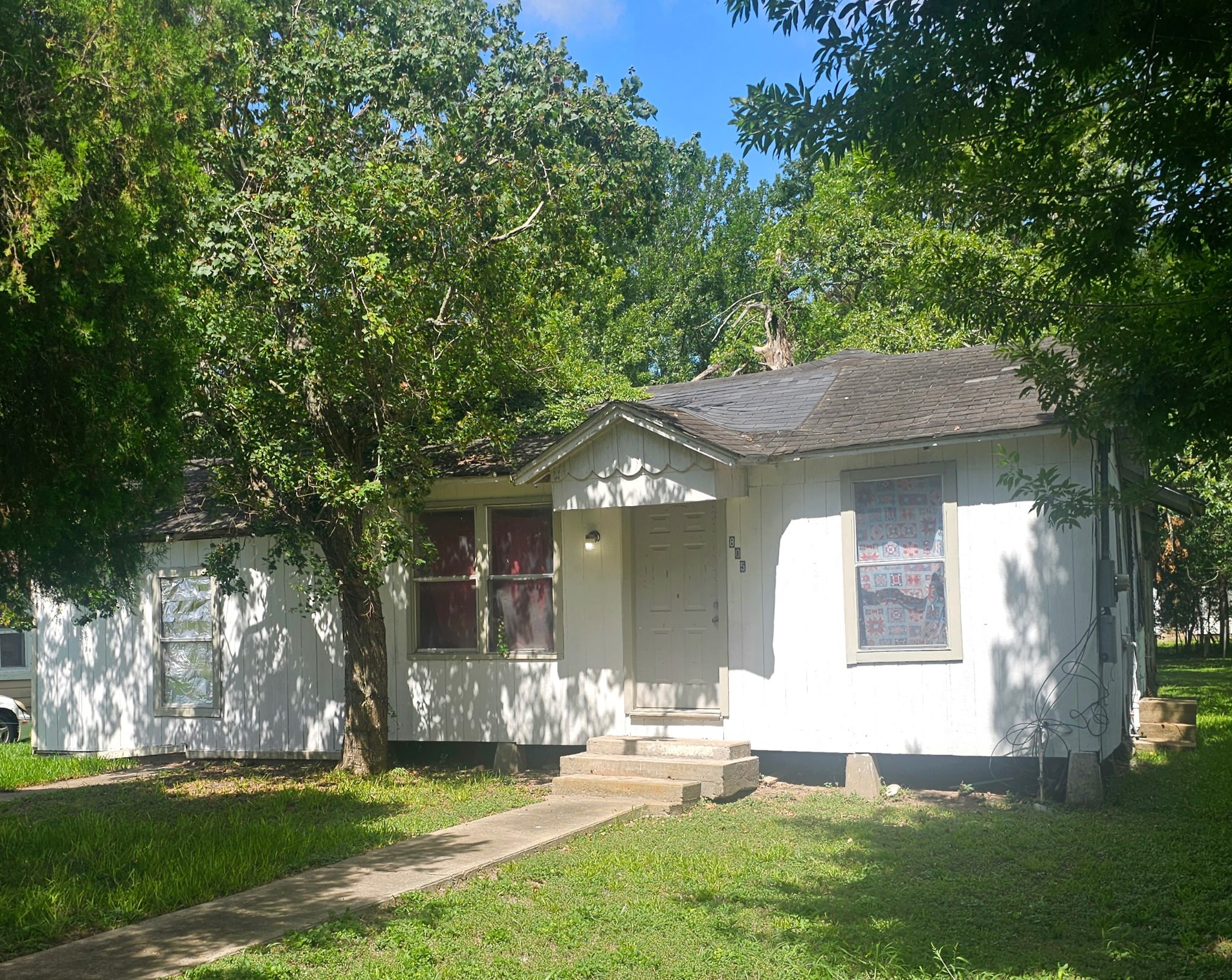 Listing photo 1