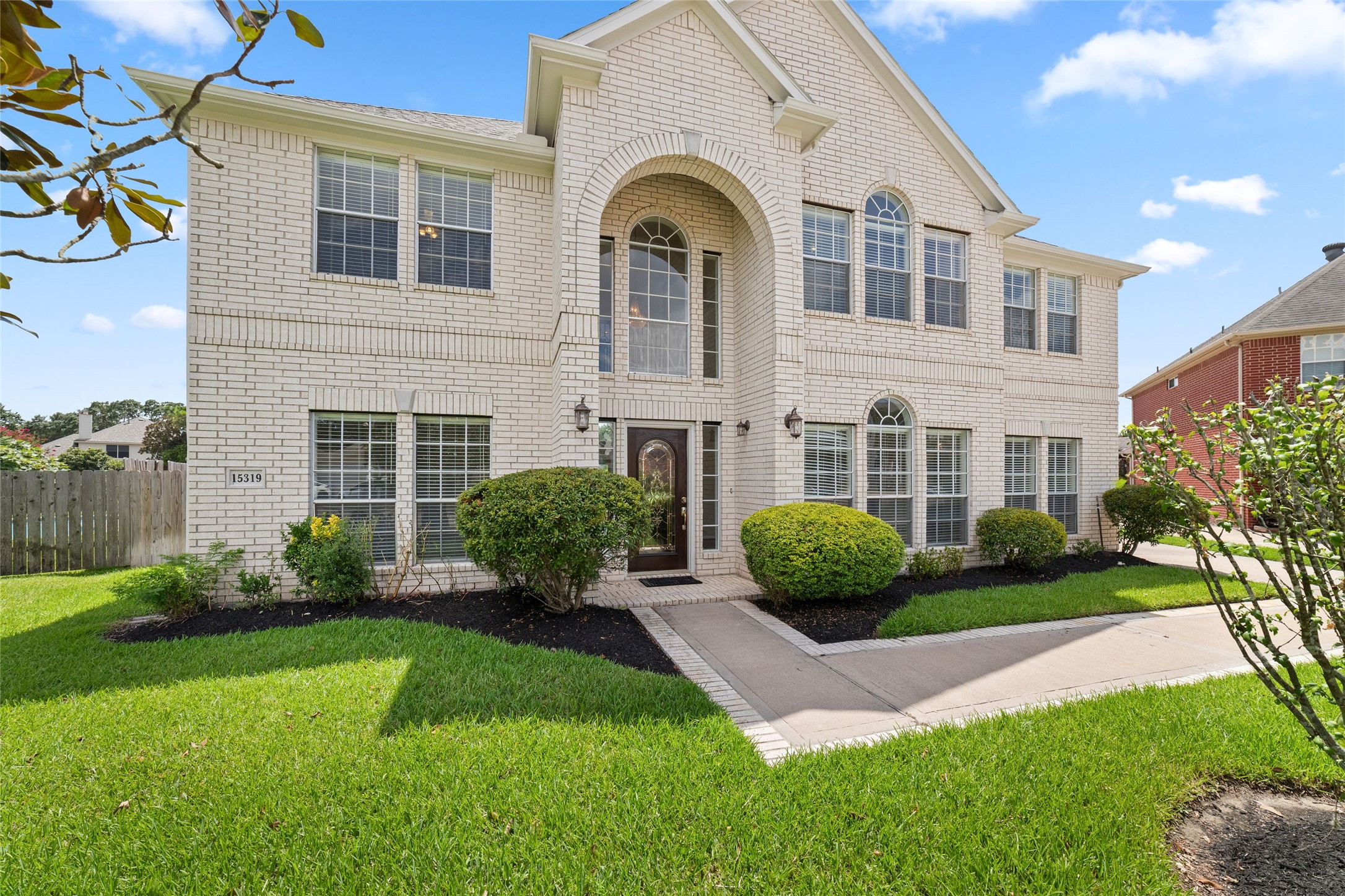 Listing photo 1