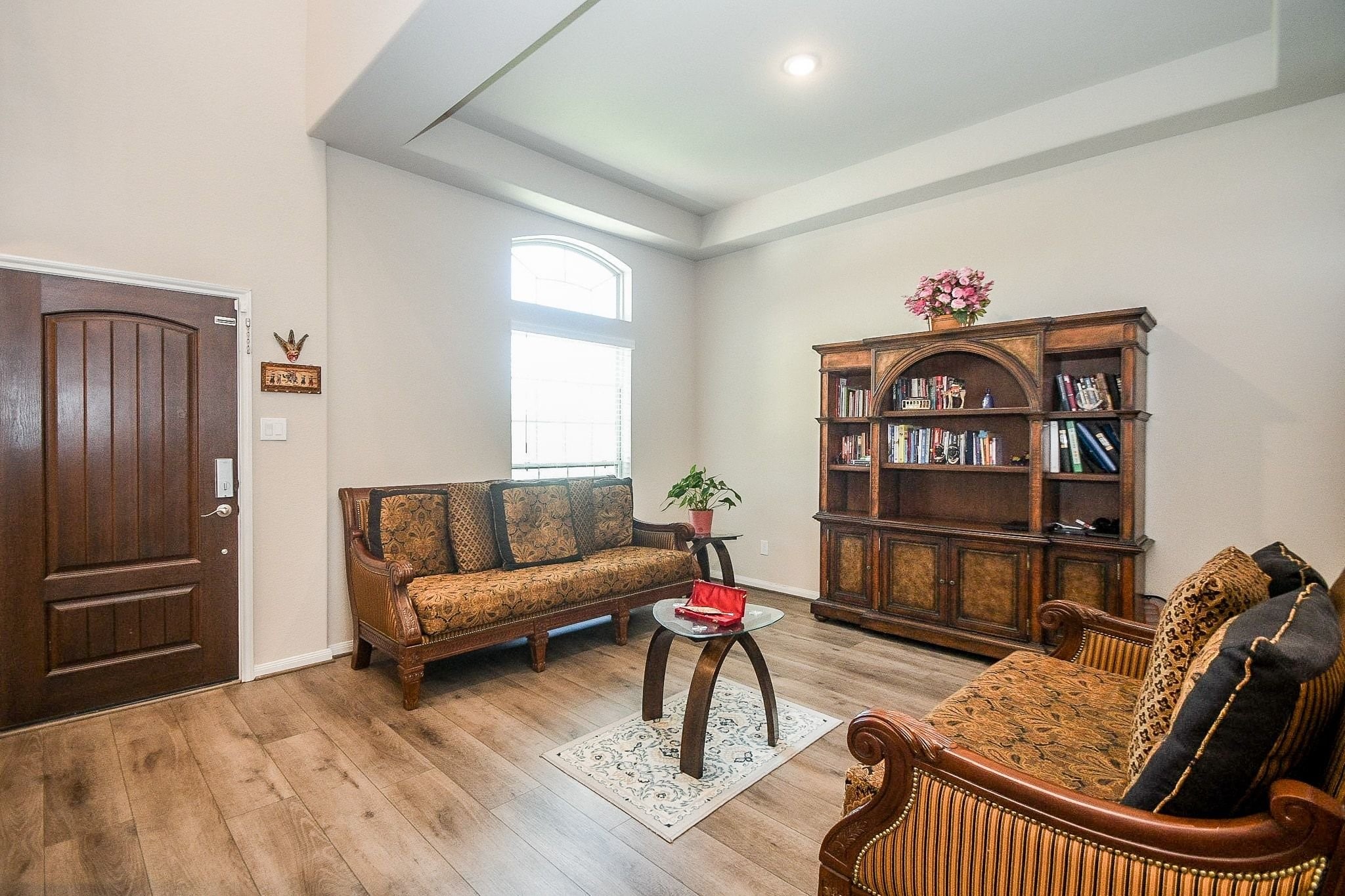 Listing photo 4