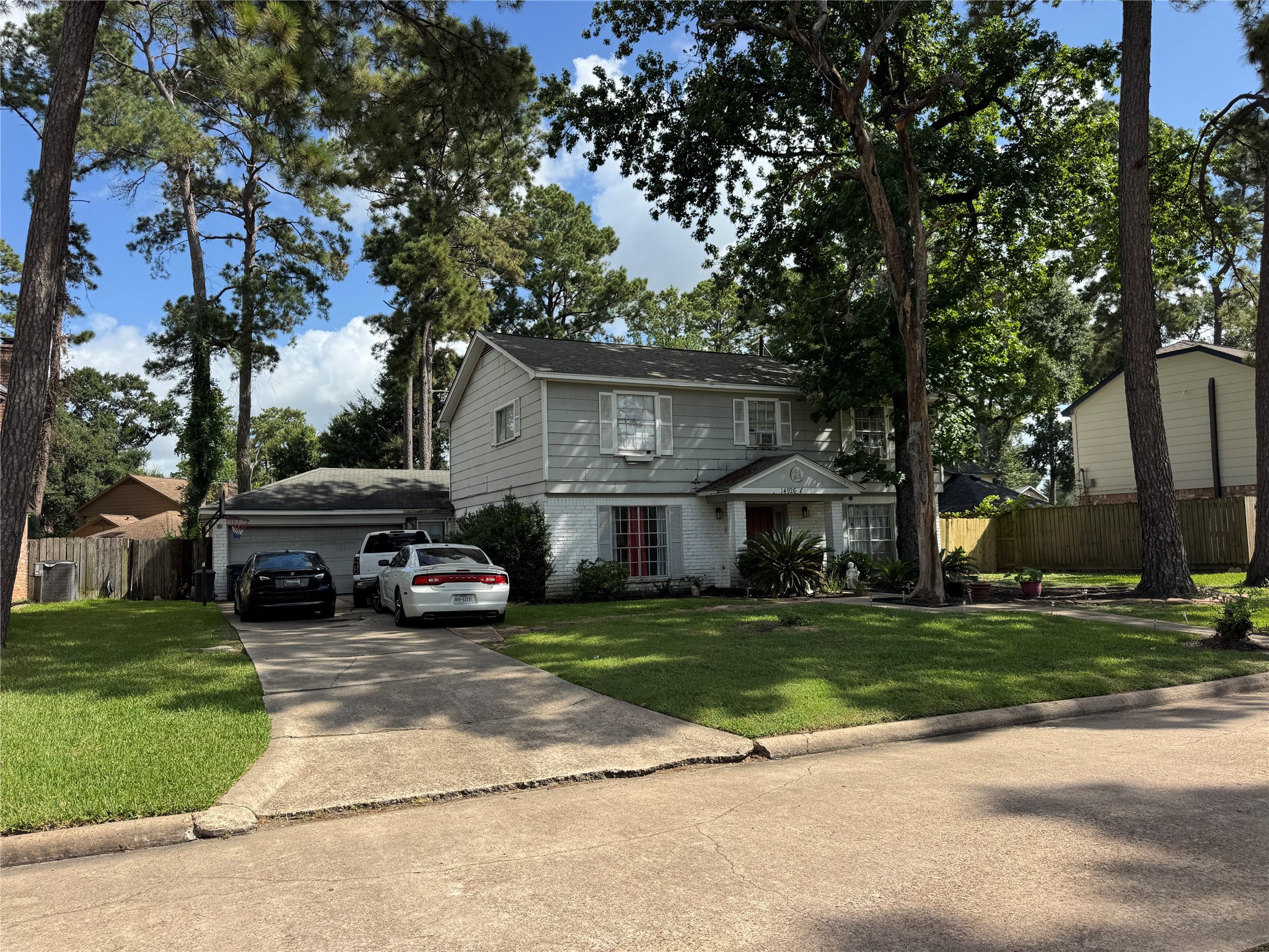 Listing photo 1