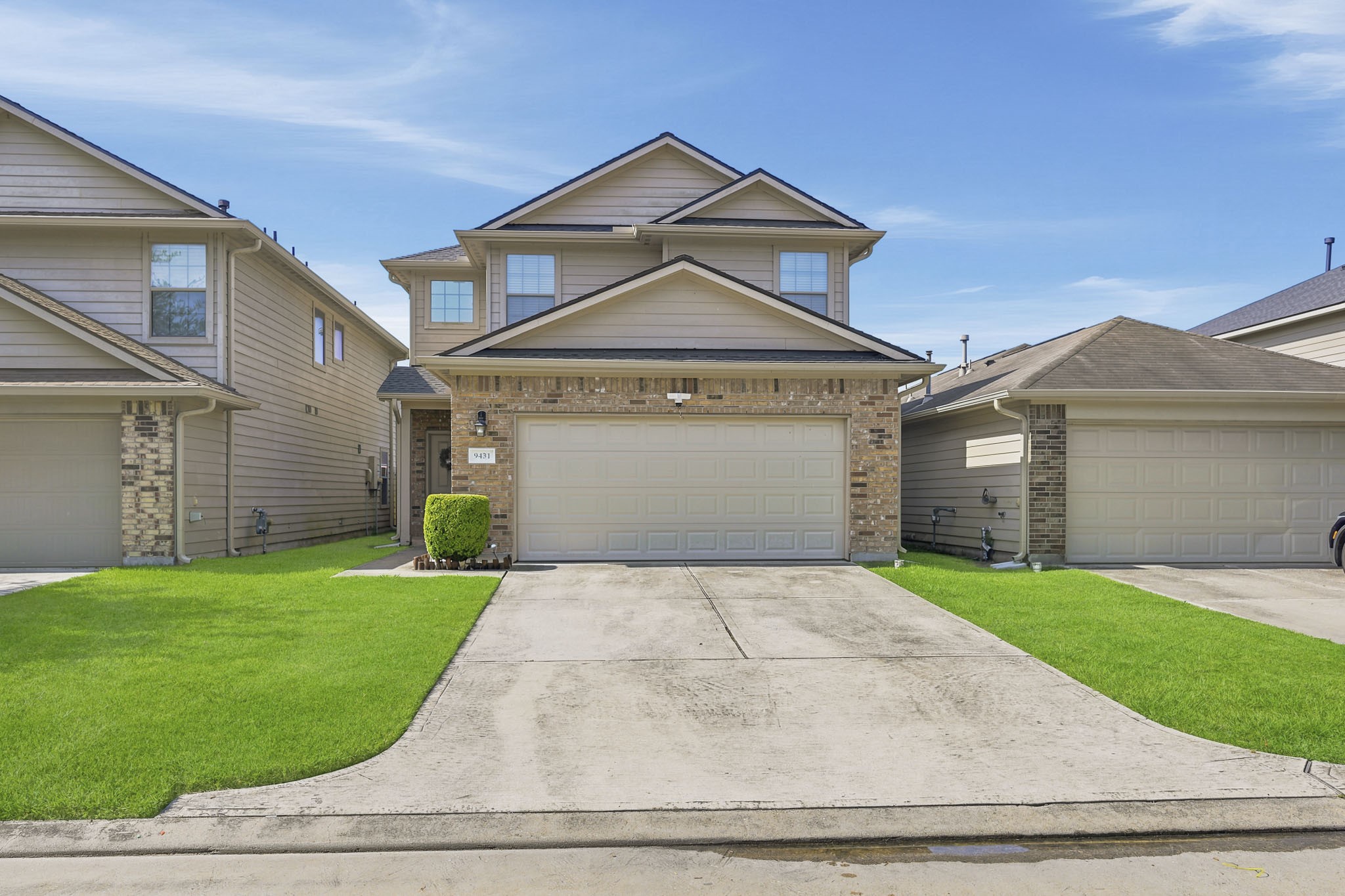 Listing photo 1