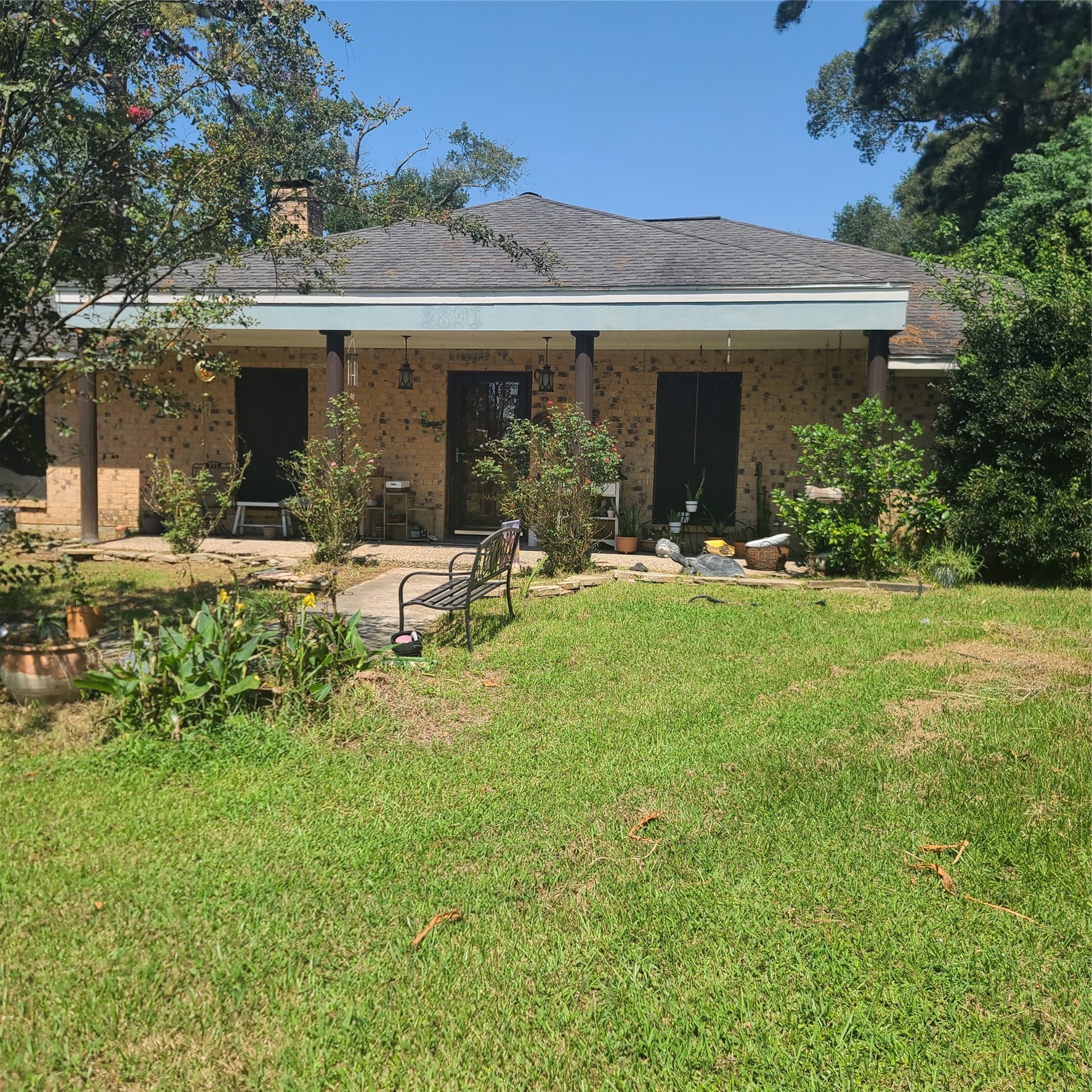 Listing photo 2
