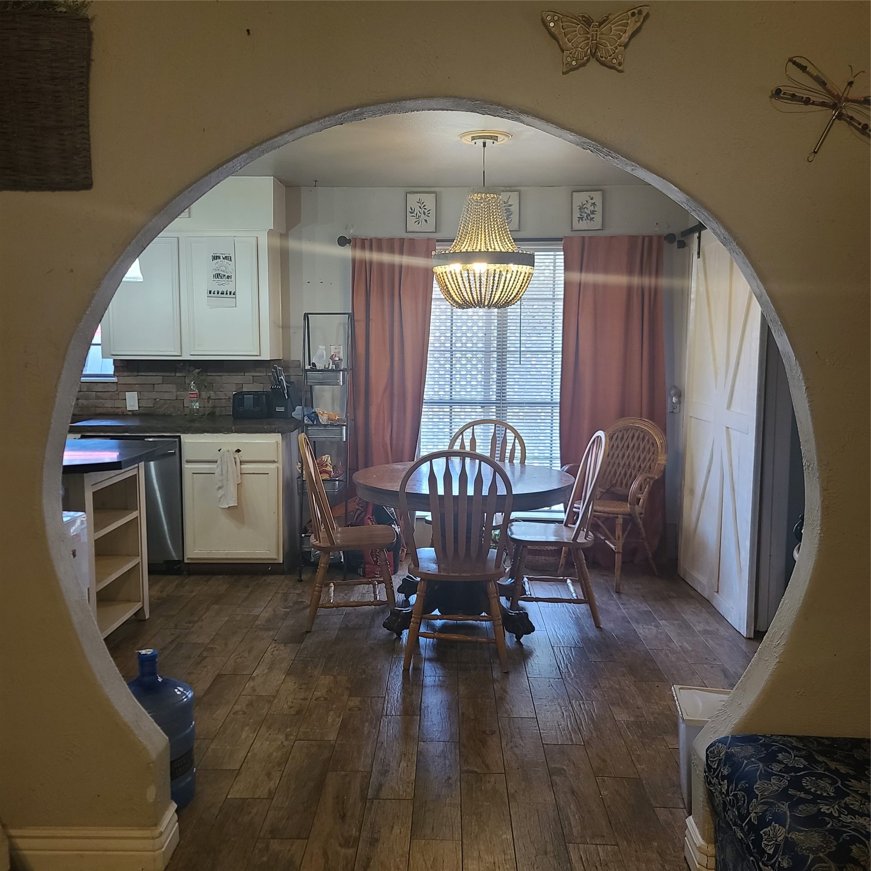 Listing photo 5