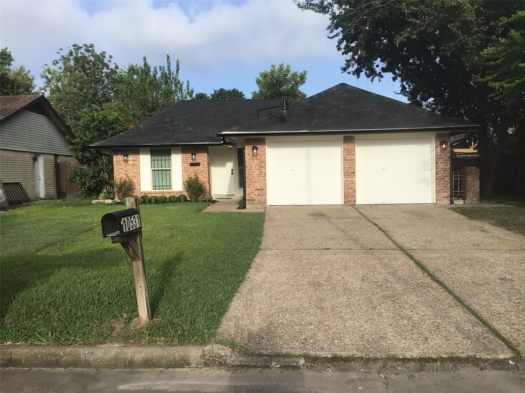 Listing photo 1