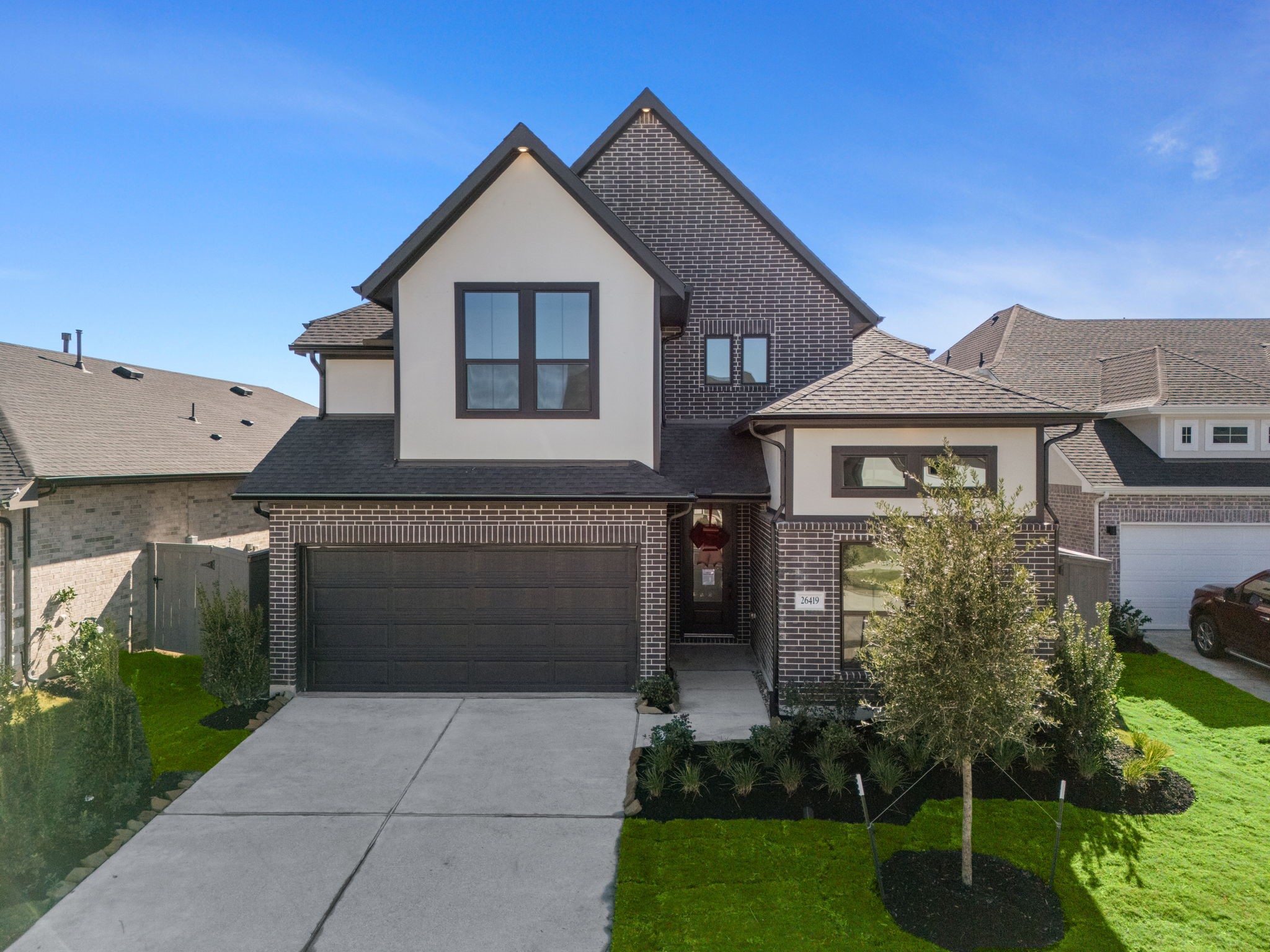 Listing photo 1