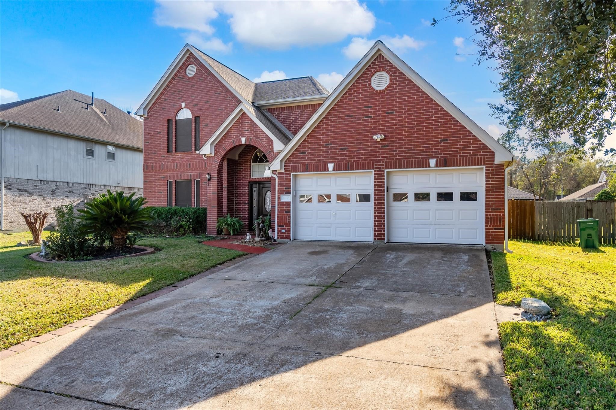 Listing photo 1