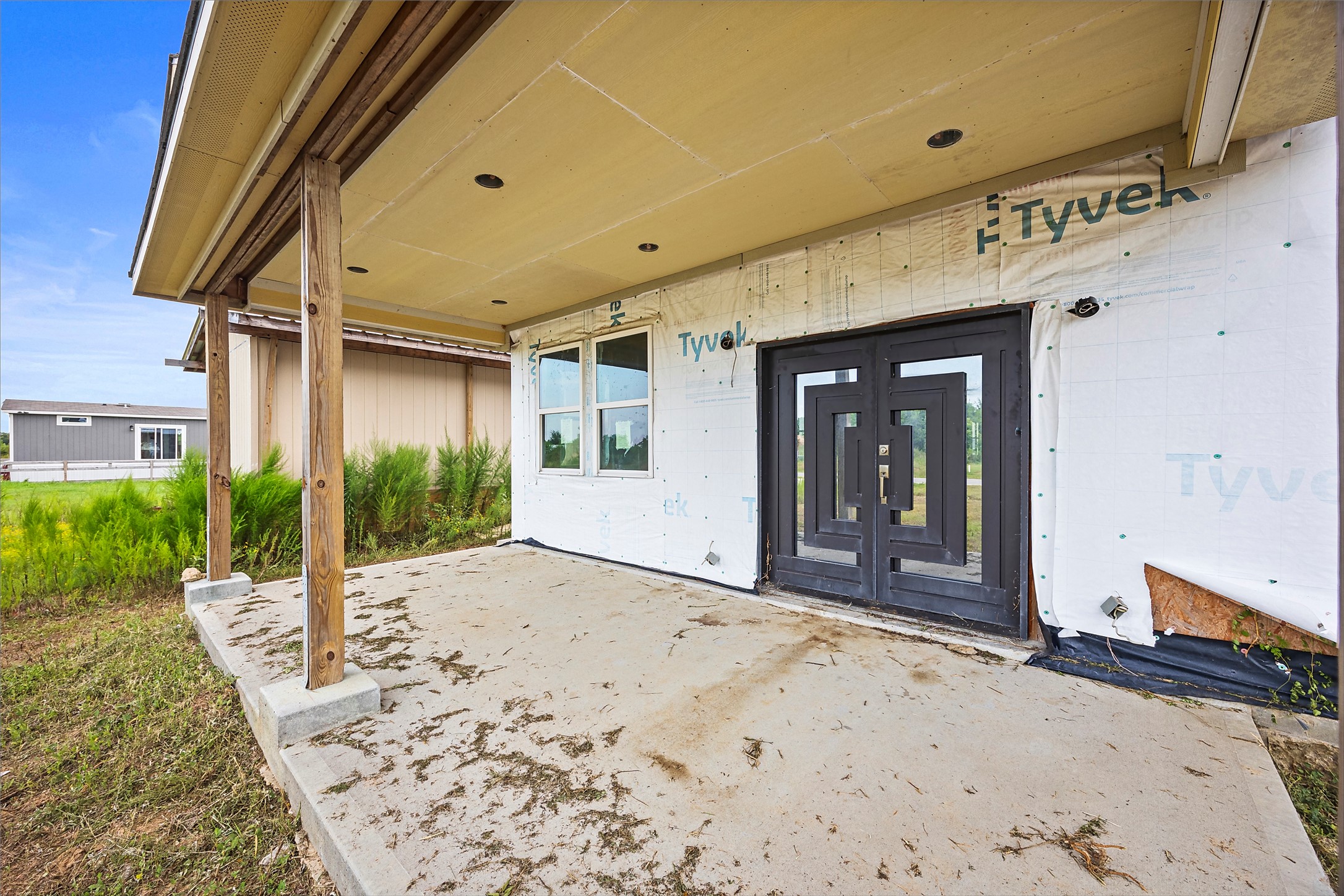 Listing photo 1
