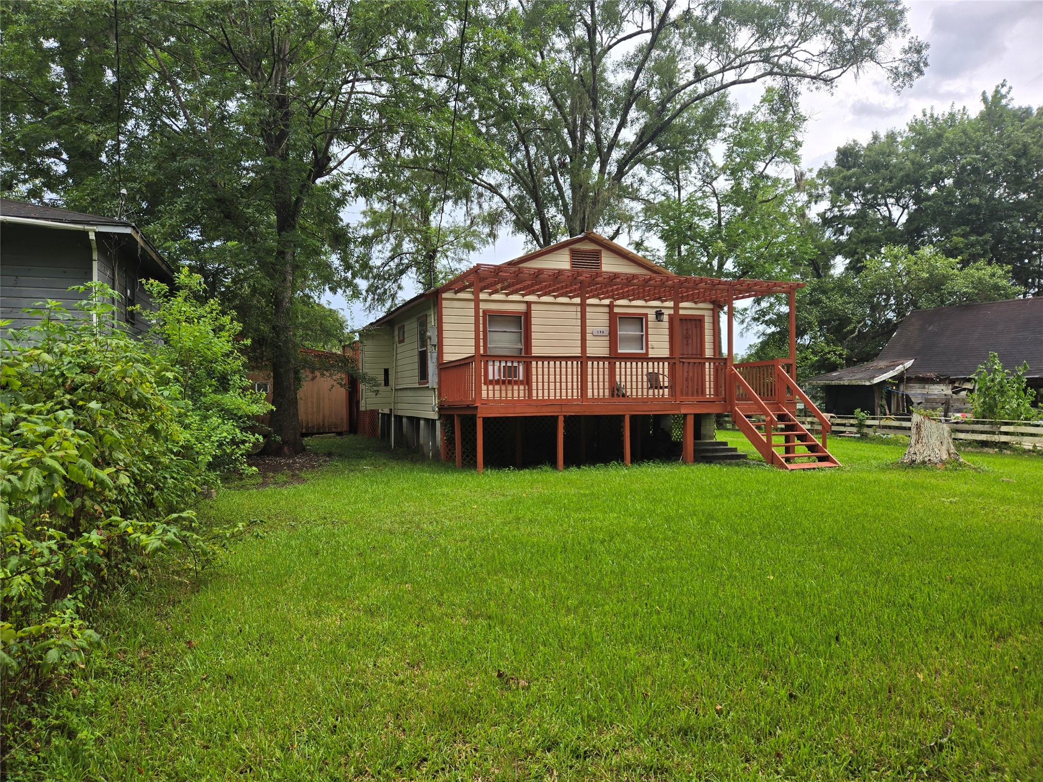 Listing photo 3