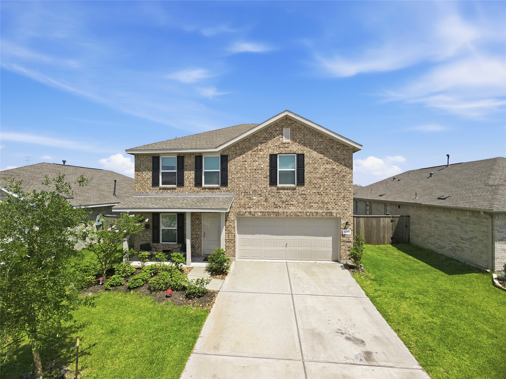 Listing photo 1