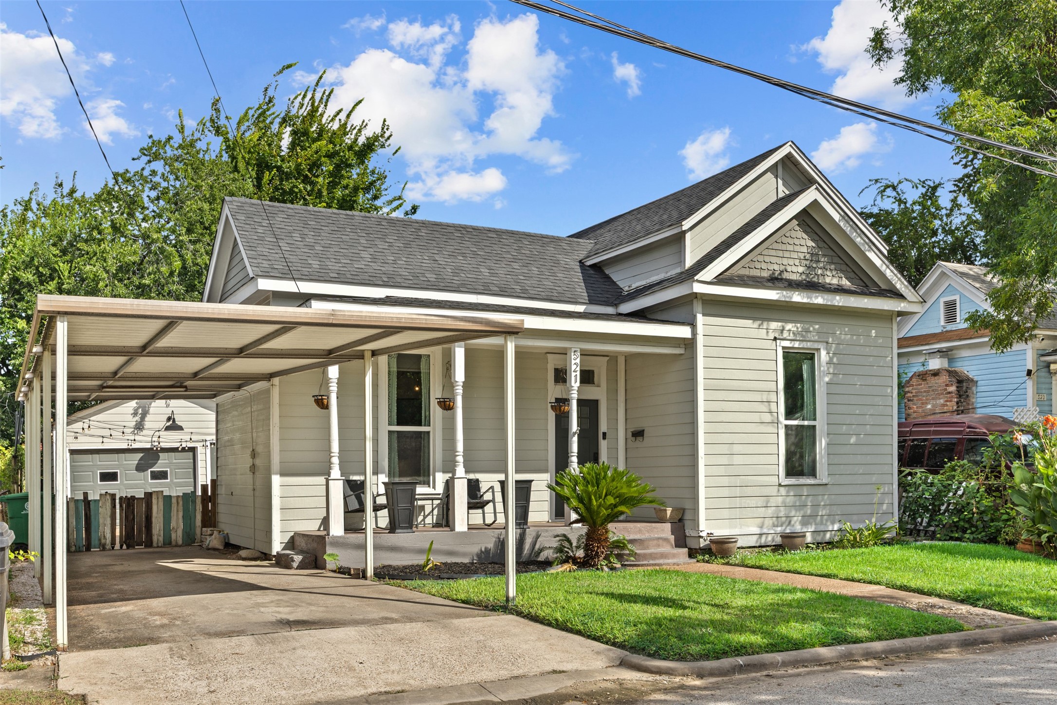 Listing photo 1