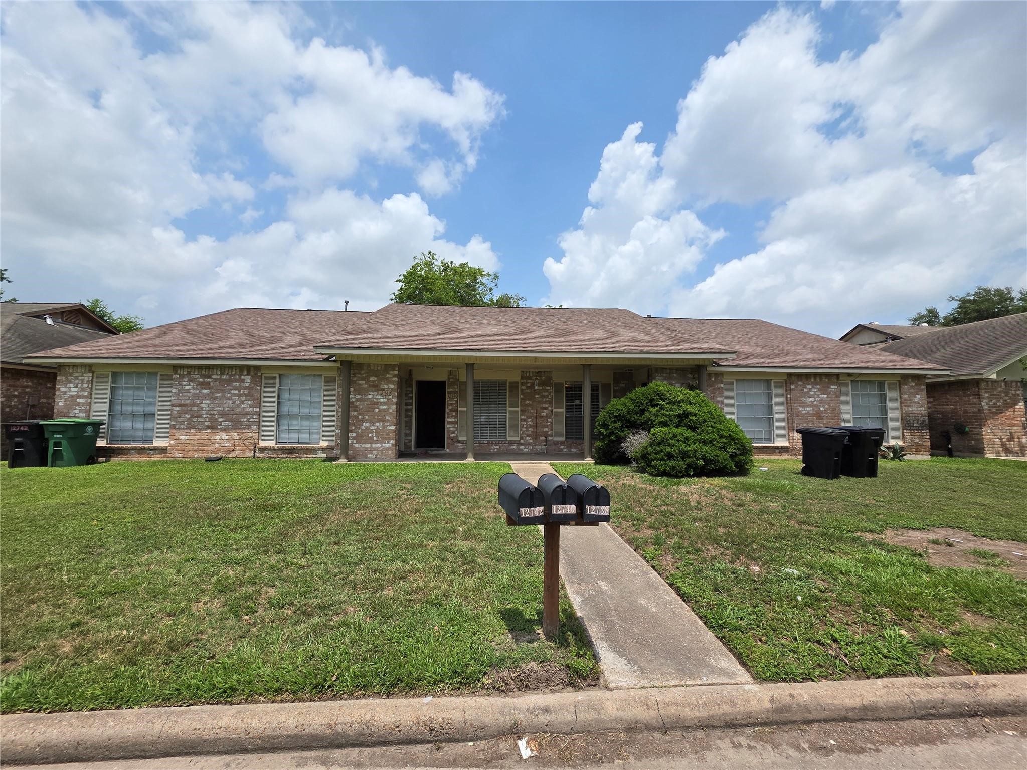 Listing photo 1