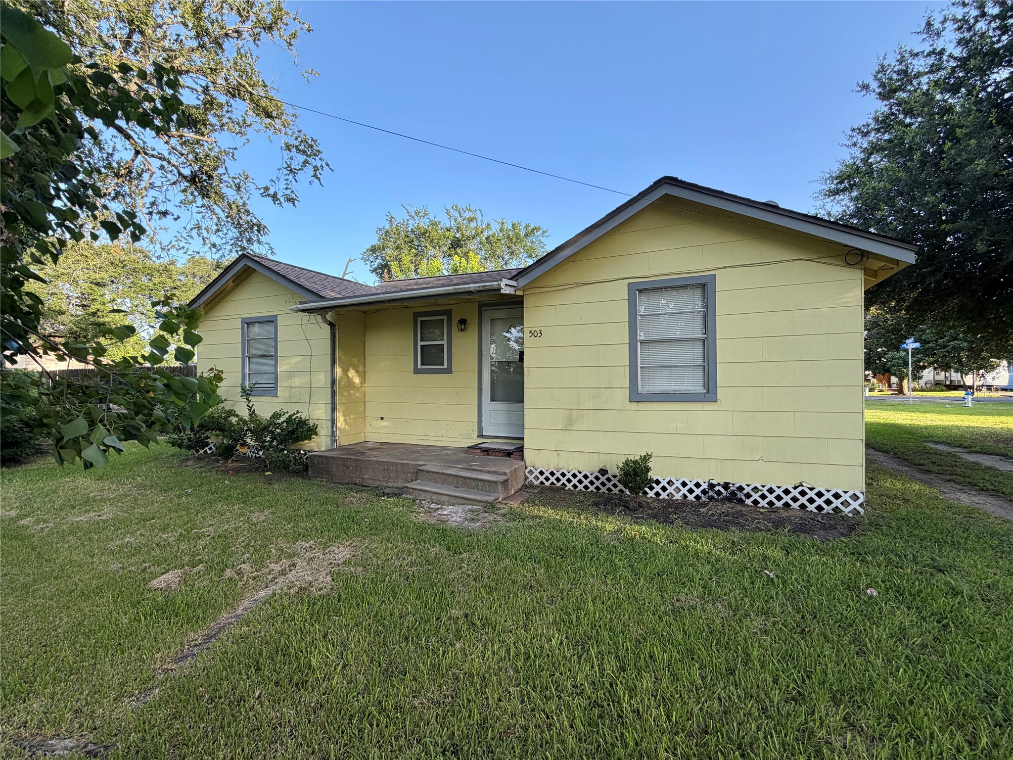 Listing photo 1