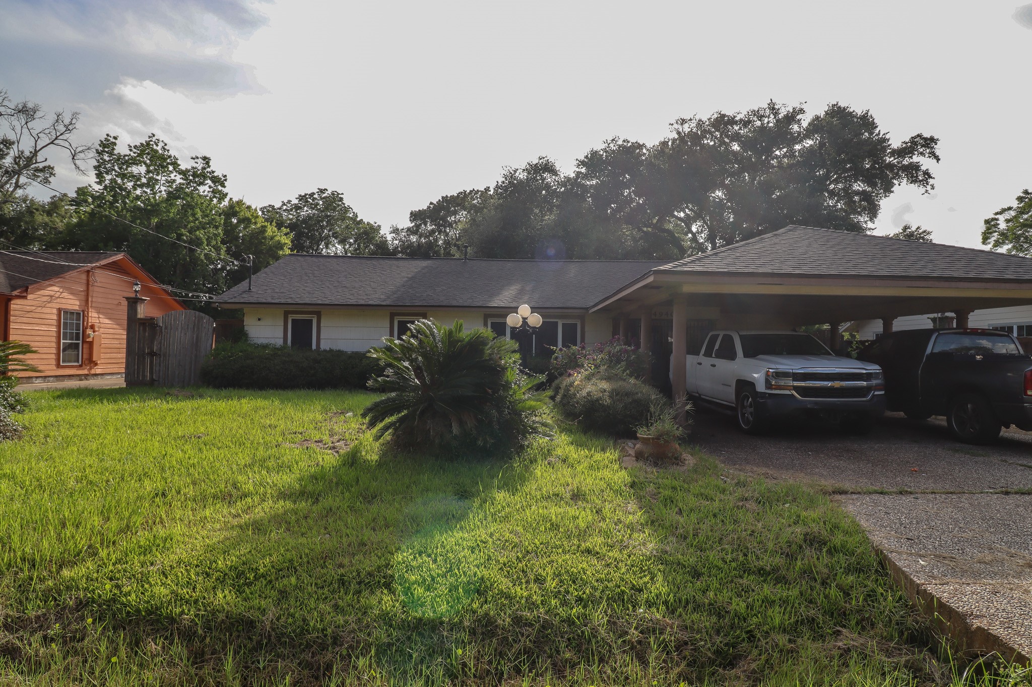 Listing photo 1