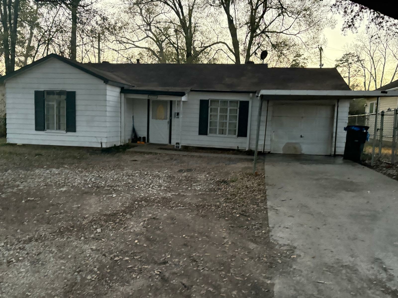 Listing photo 1