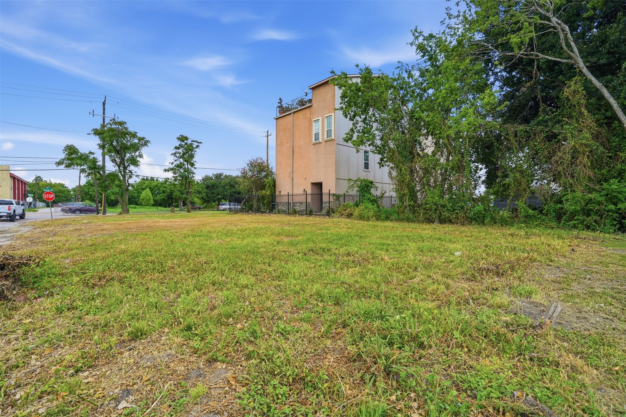 Listing photo 5