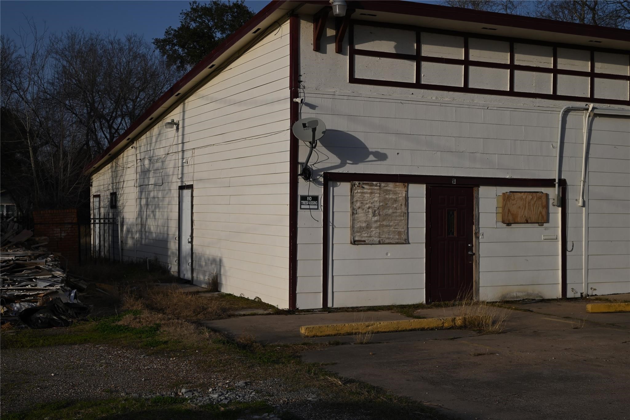 Listing photo 5