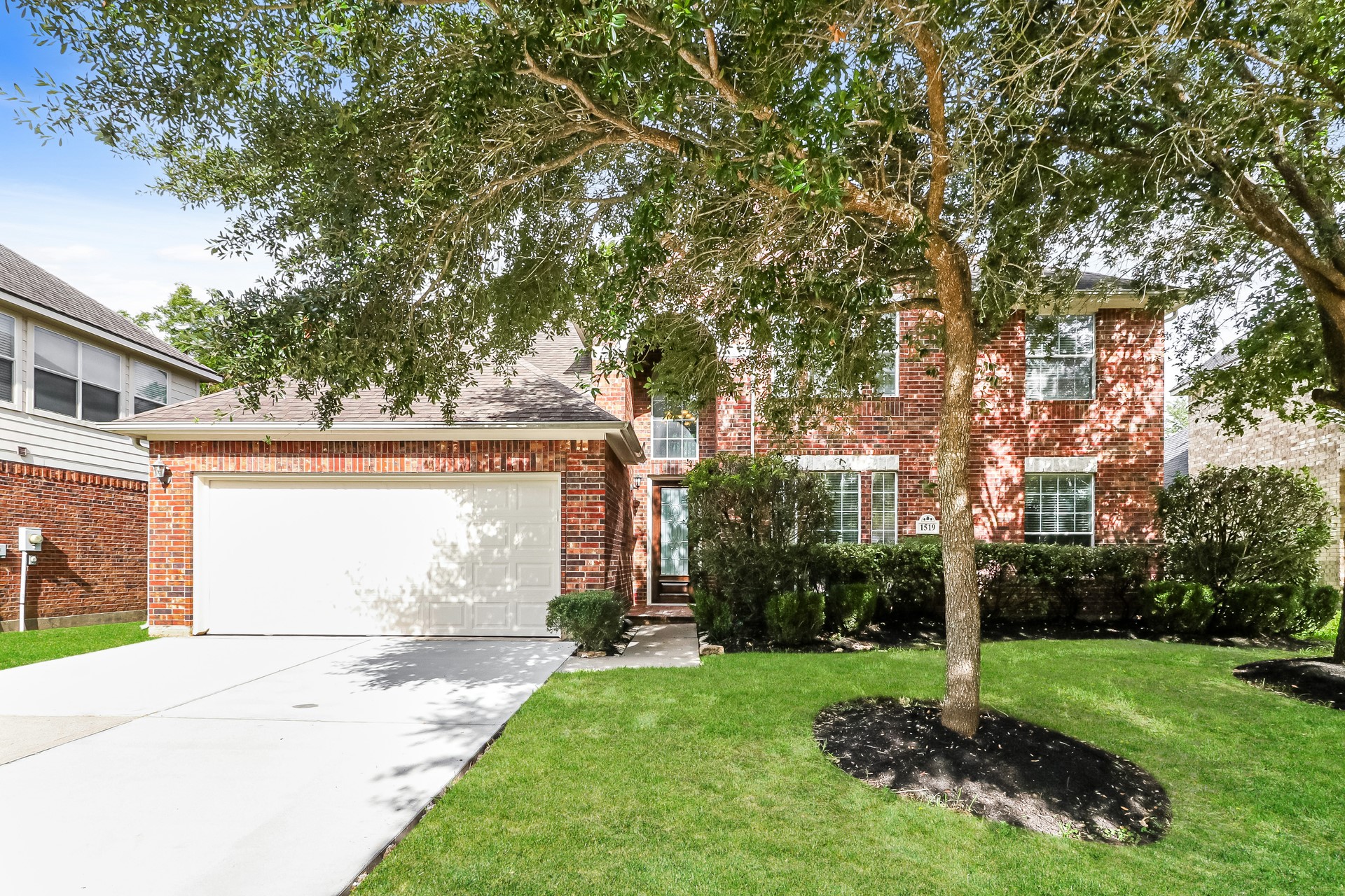 Listing photo 1