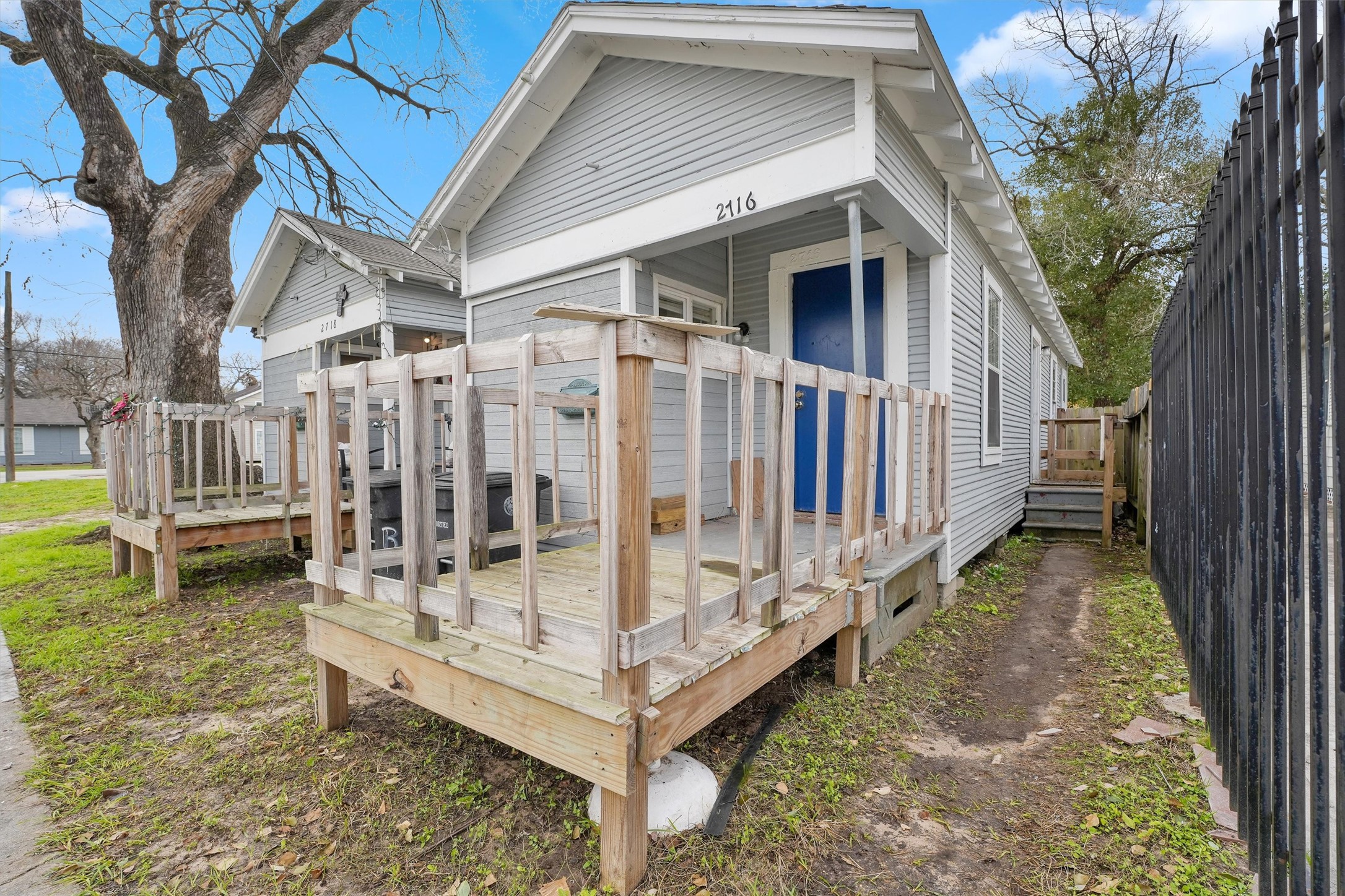 Listing photo 1