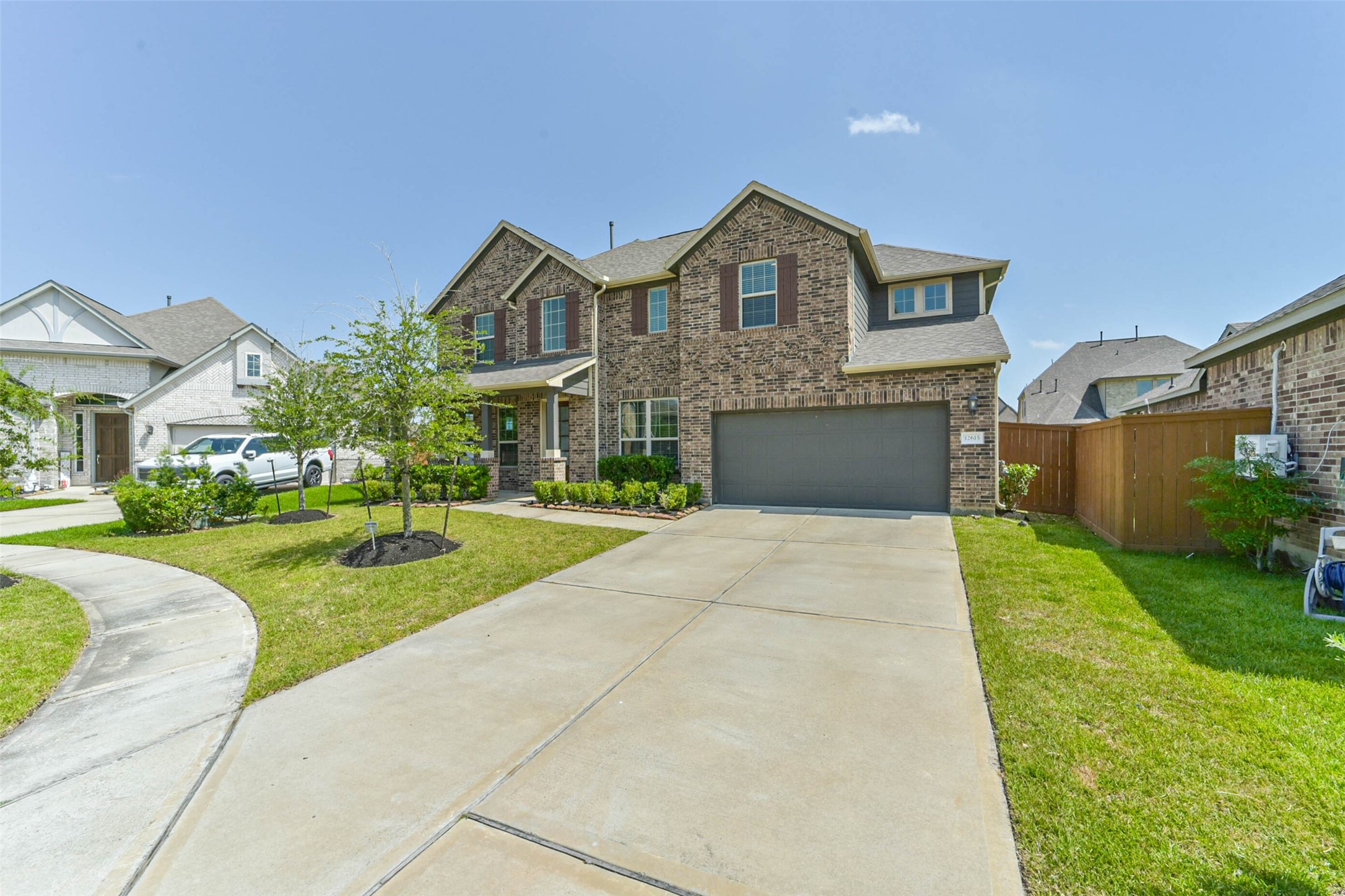 Listing photo 3