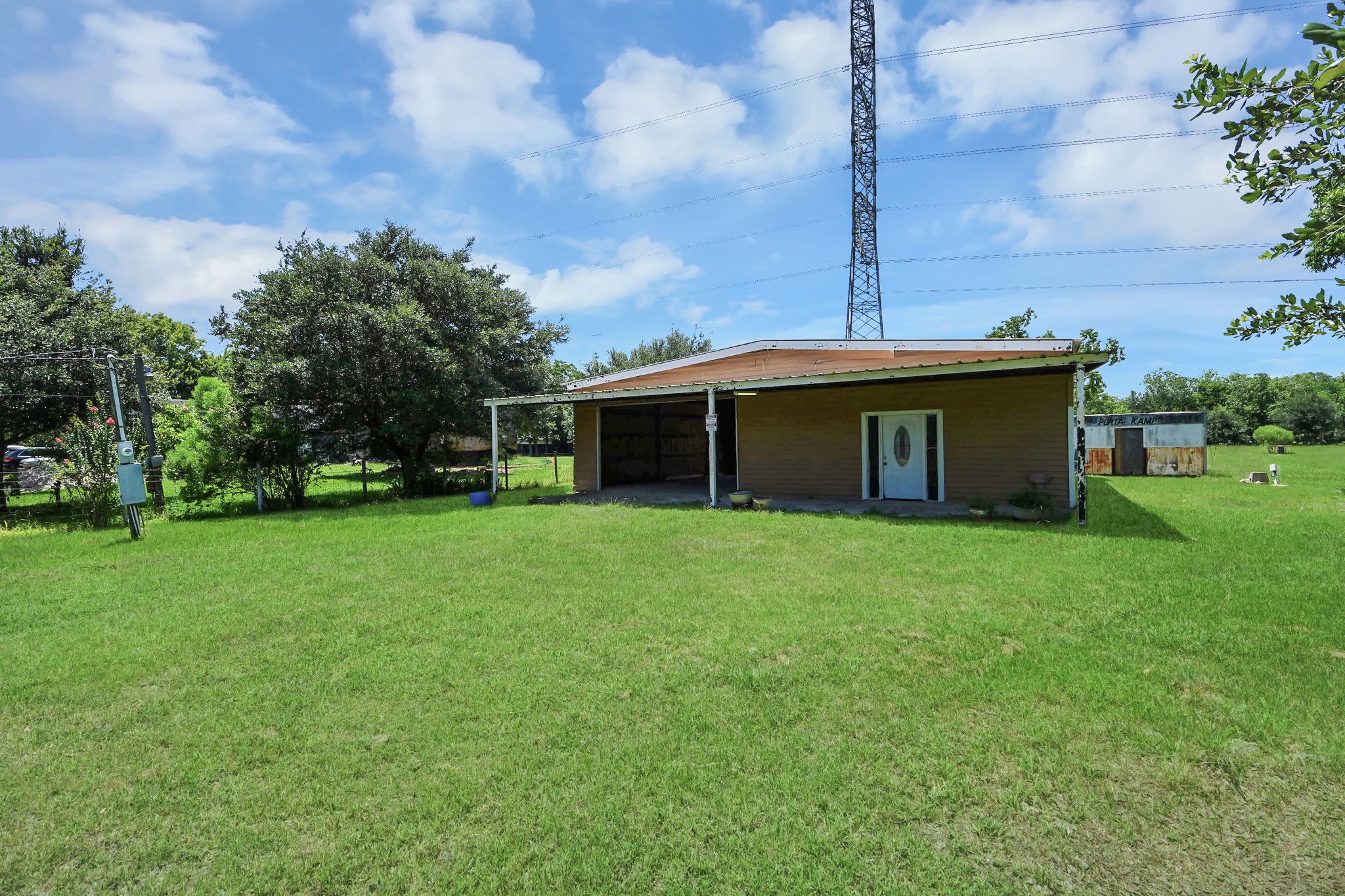 Listing photo 4