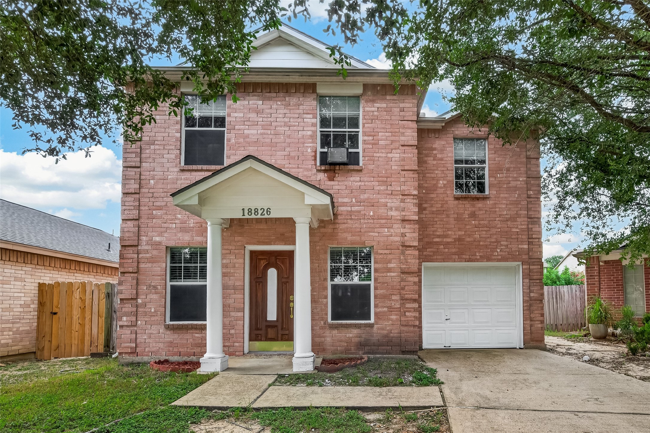Listing photo 1