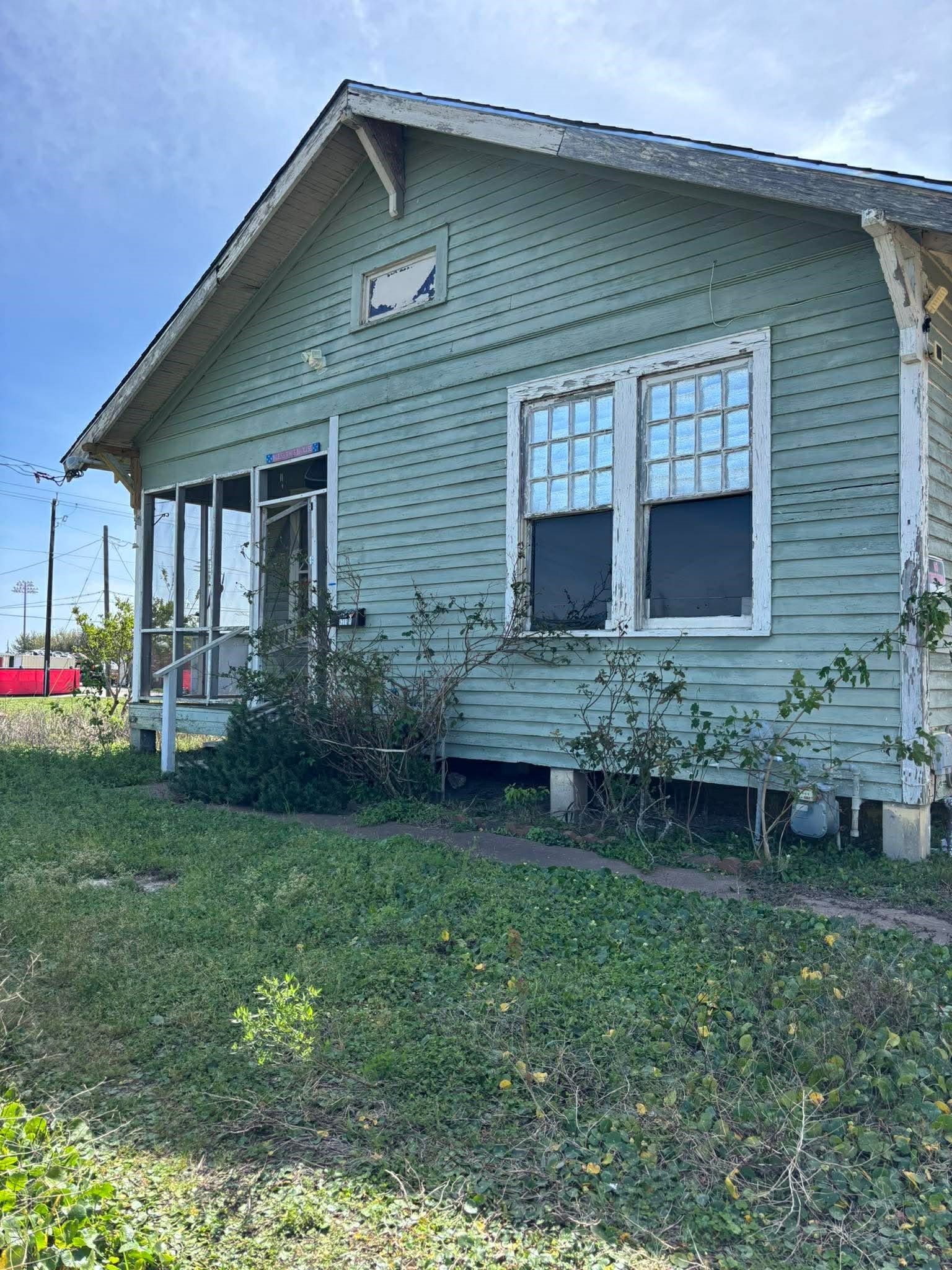Listing photo 1