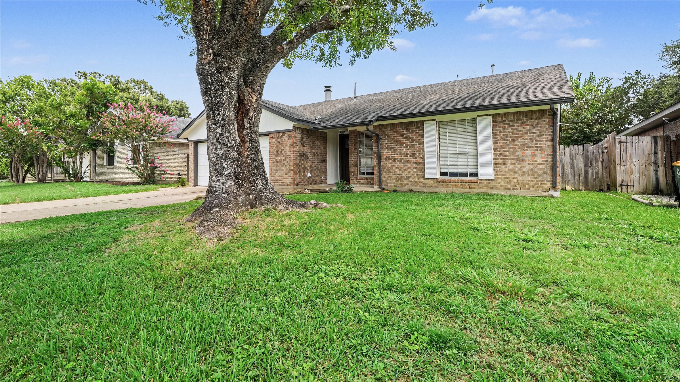 Listing photo 1