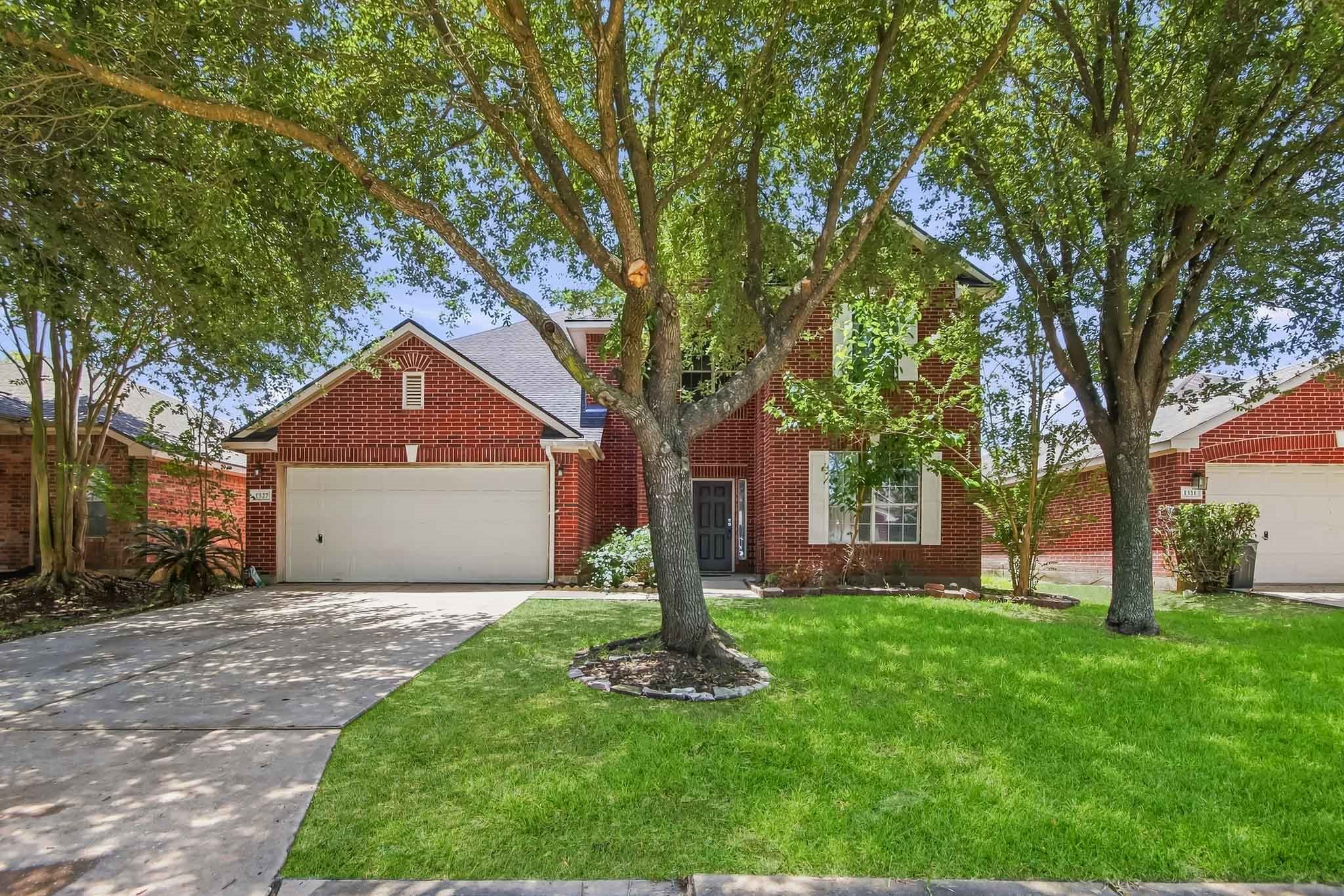 Listing photo 1