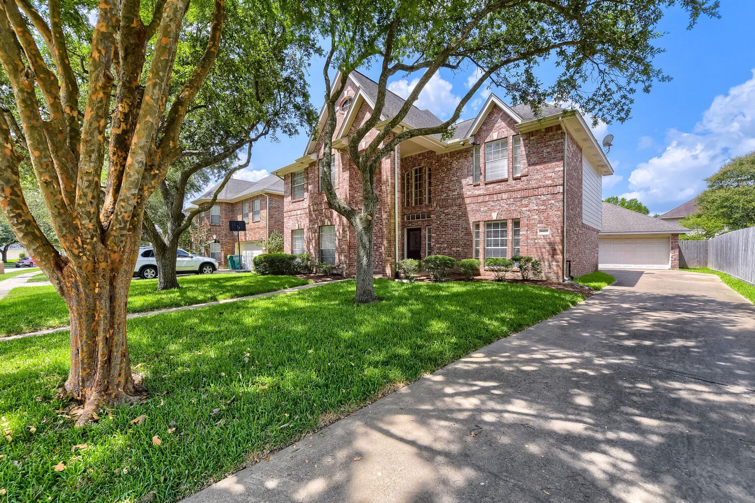 Listing photo 3