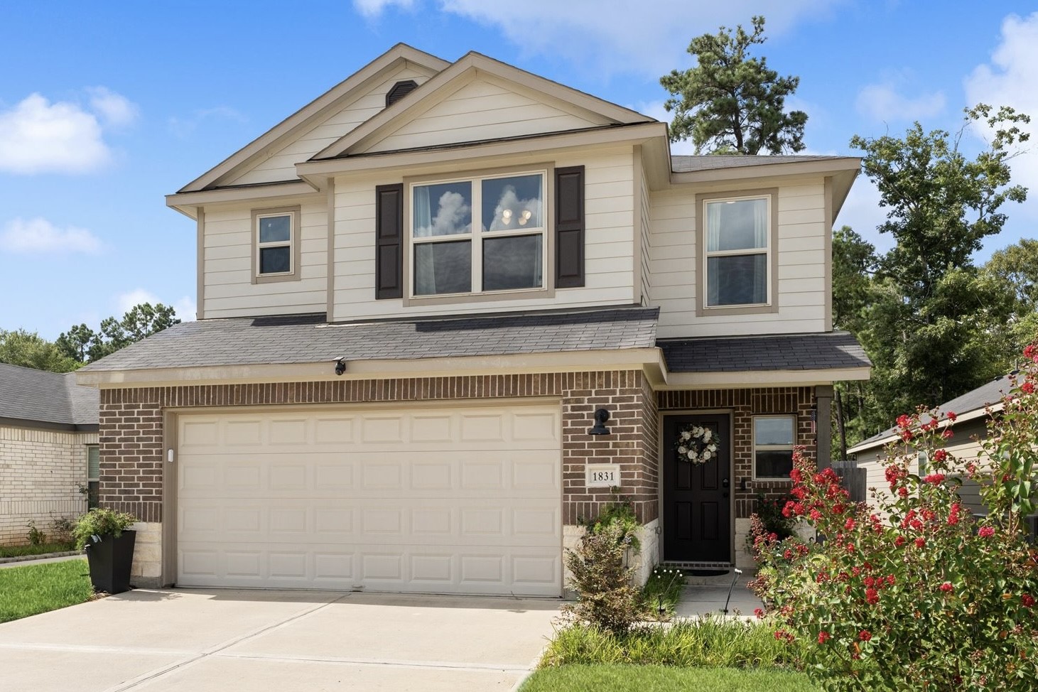 Listing photo 1