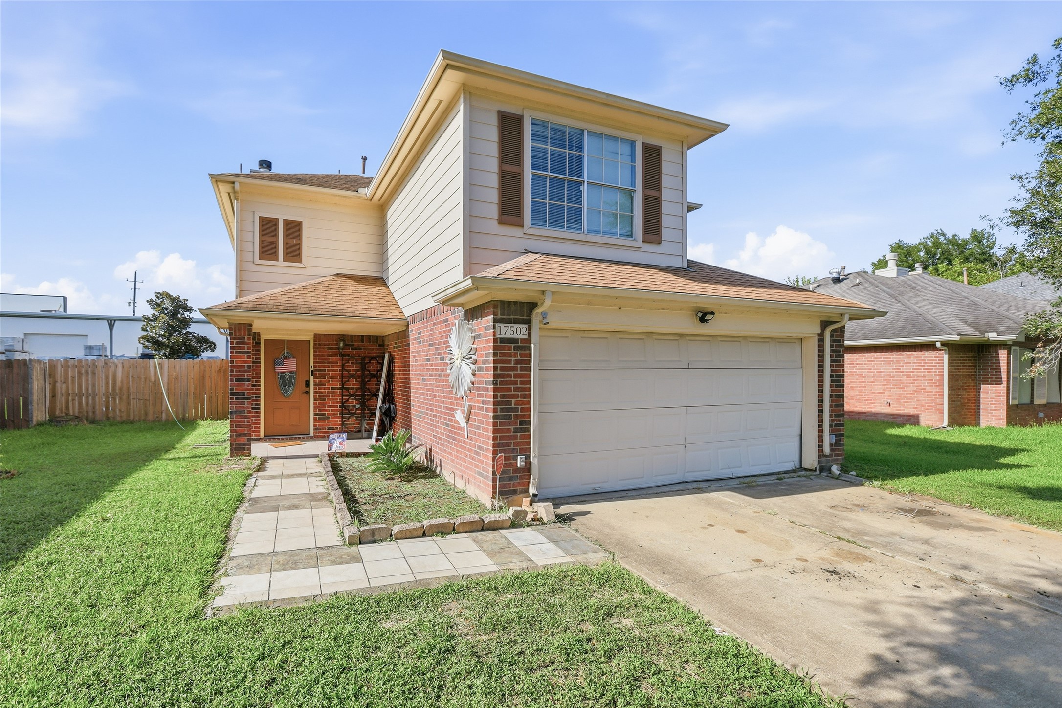 Listing photo 2
