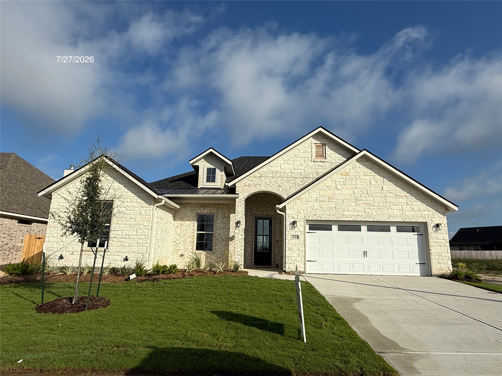 Listing photo 1
