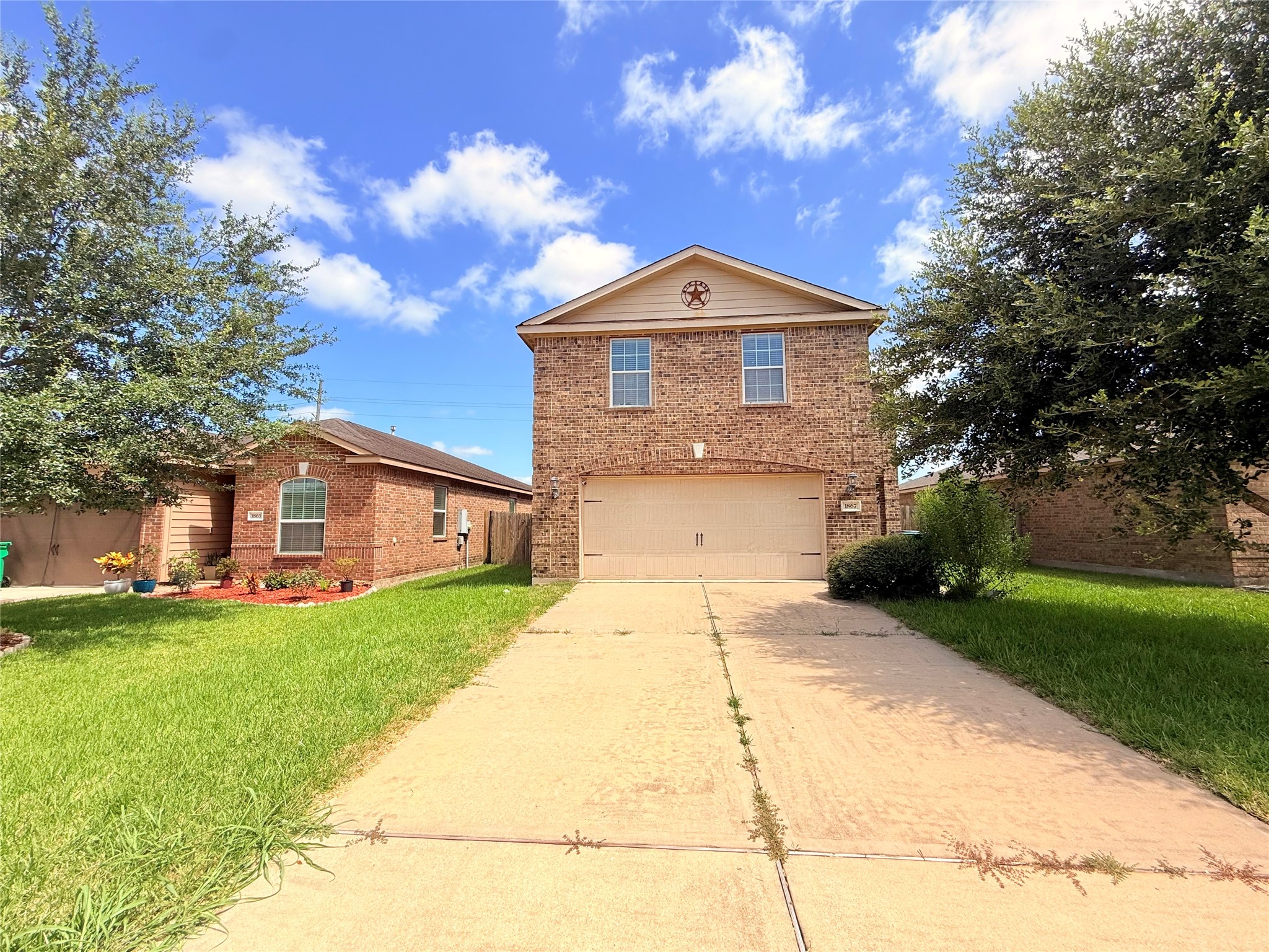 Listing photo 1