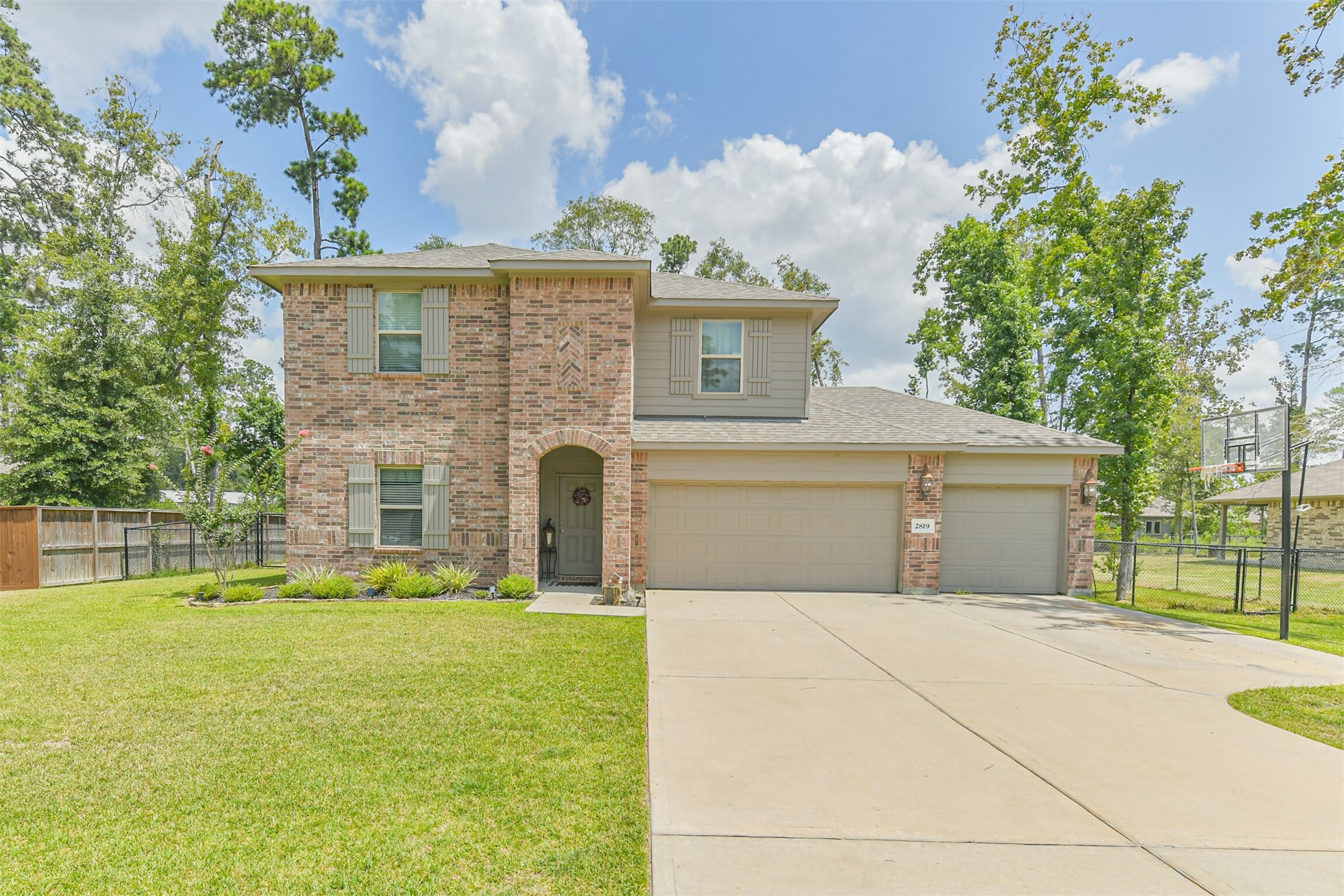 Listing photo 1